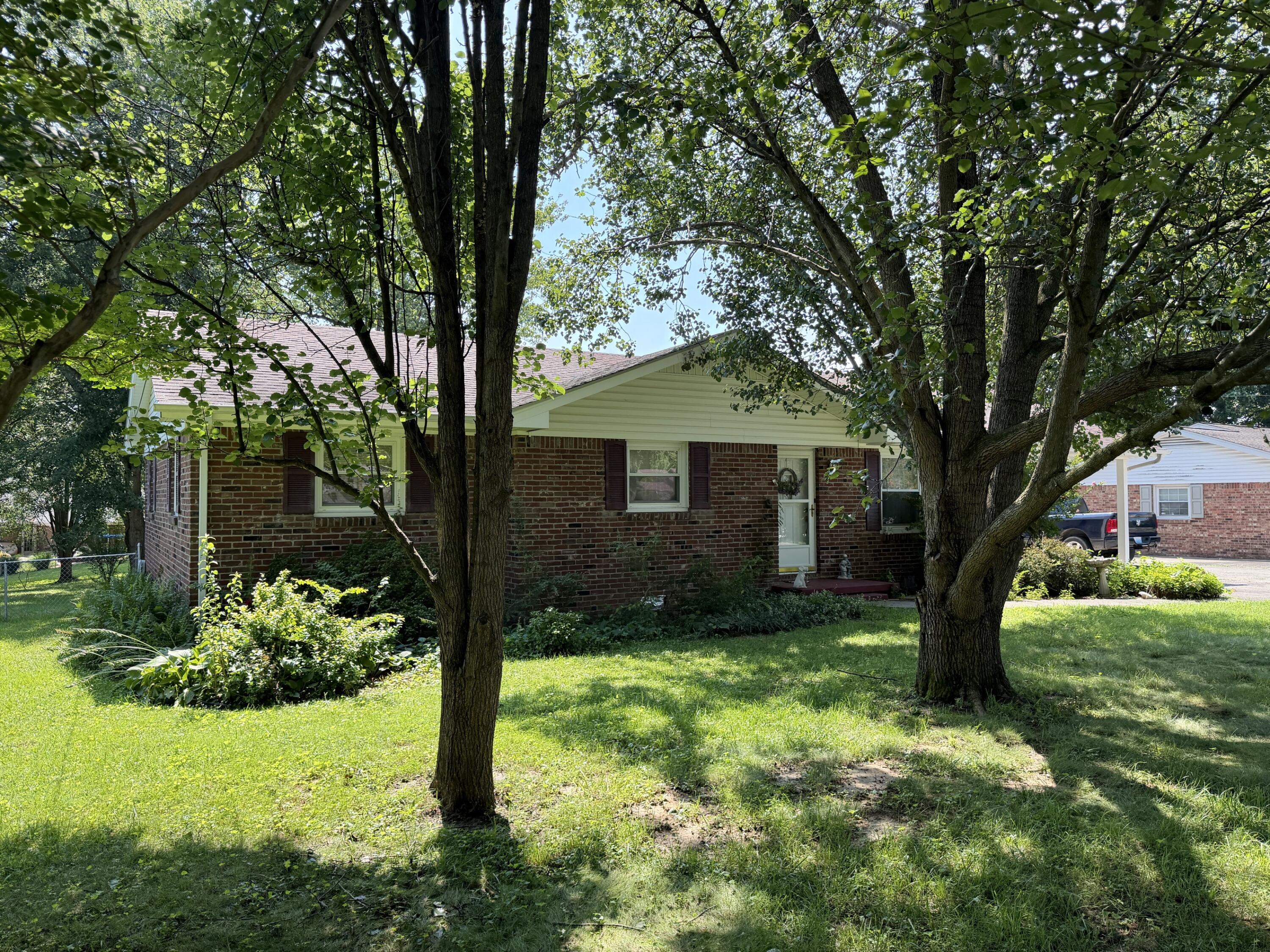 5830 Merrydale Drive Property Photo 3