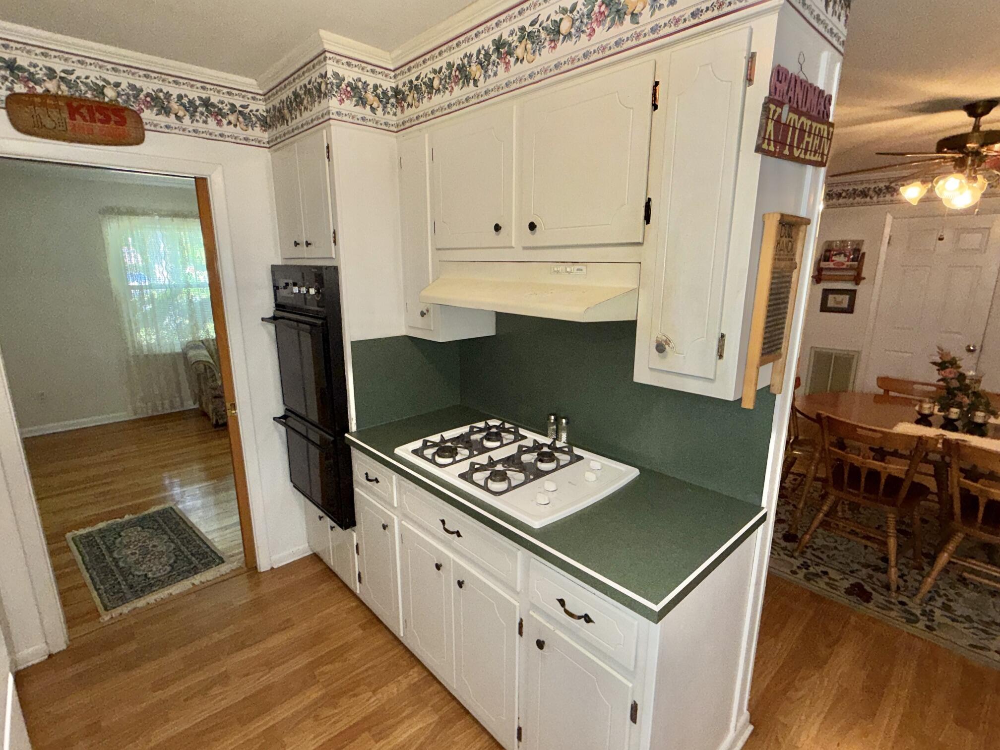 5830 Merrydale Drive Property Photo 13