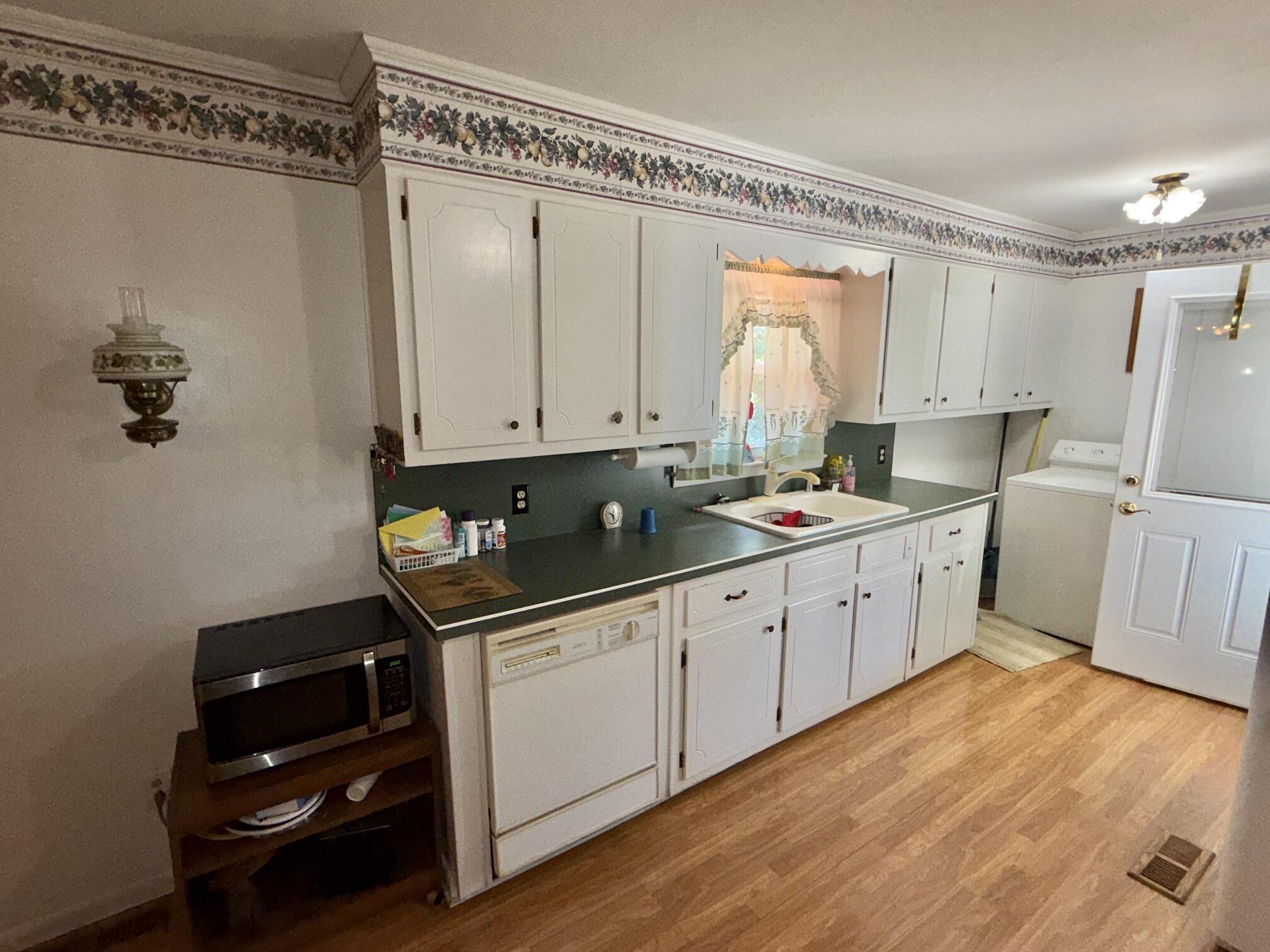 5830 Merrydale Drive Property Photo 14