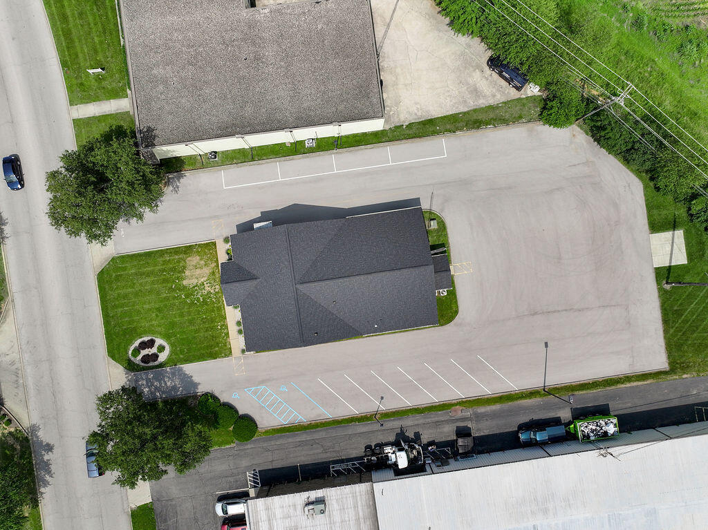 250 Crossfield Drive Property Photo 5