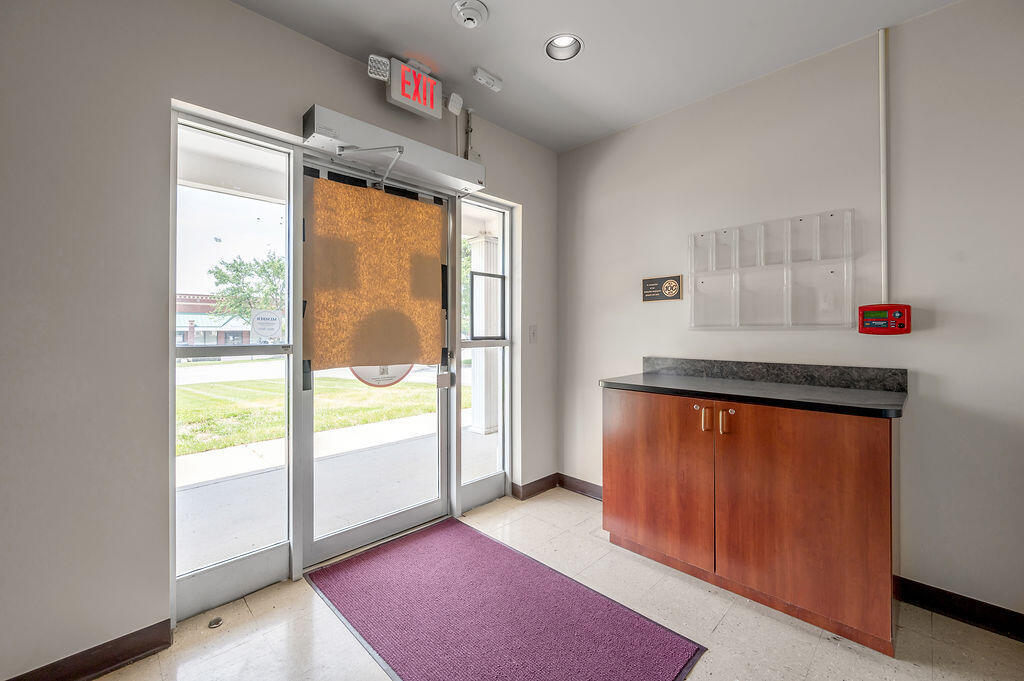 250 Crossfield Drive Property Photo 8