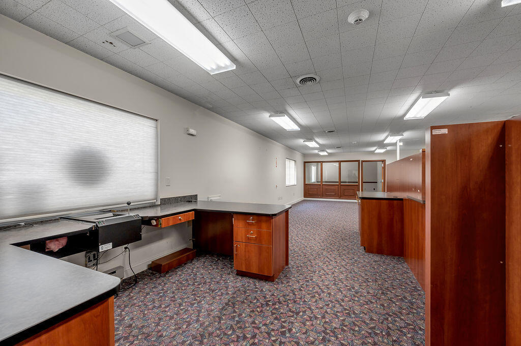 250 Crossfield Drive Property Photo 11