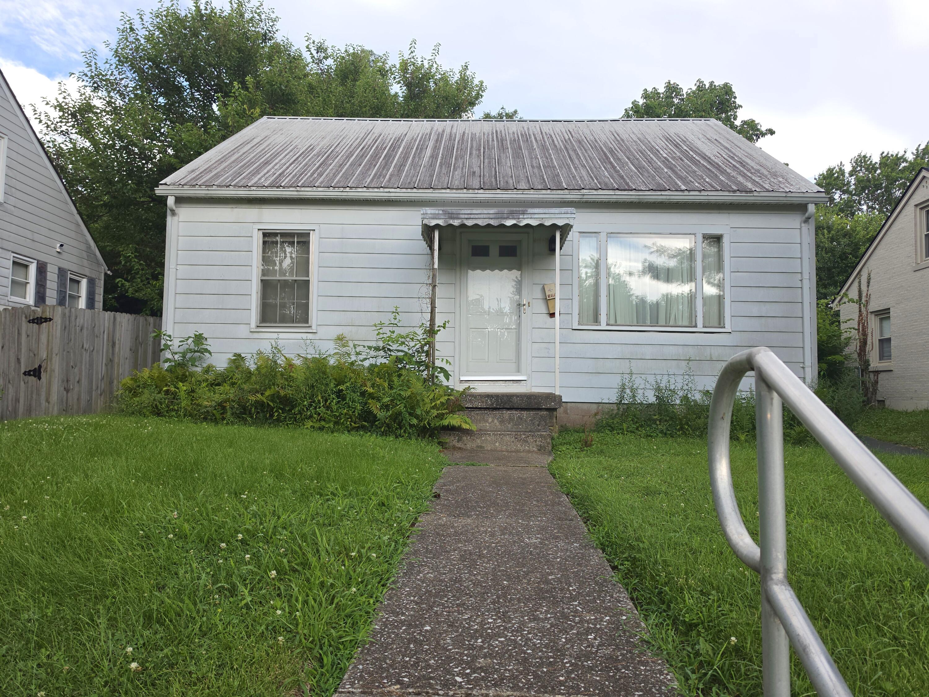 860 Darley Drive Property Photo 5