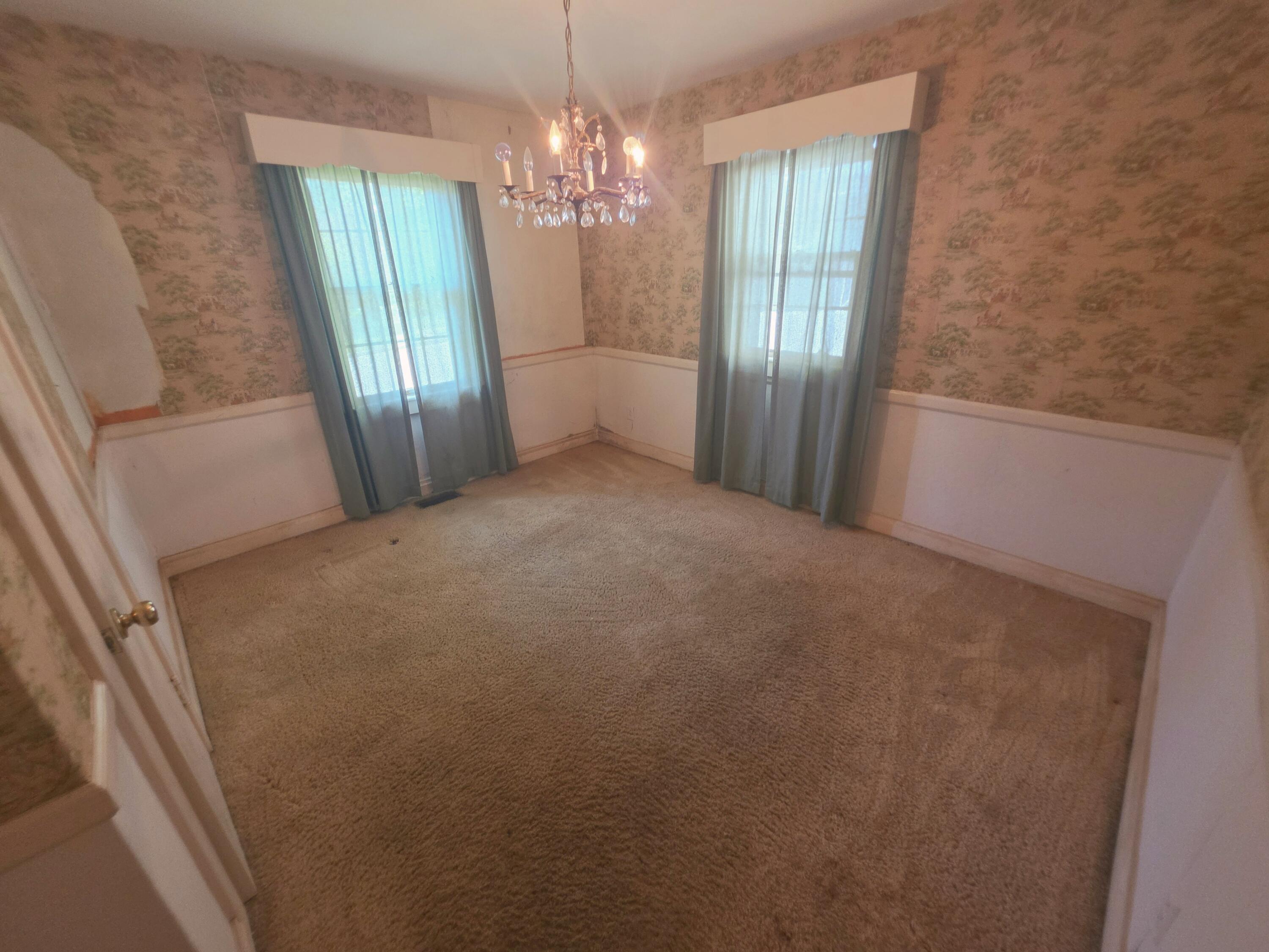 860 Darley Drive Property Photo 12