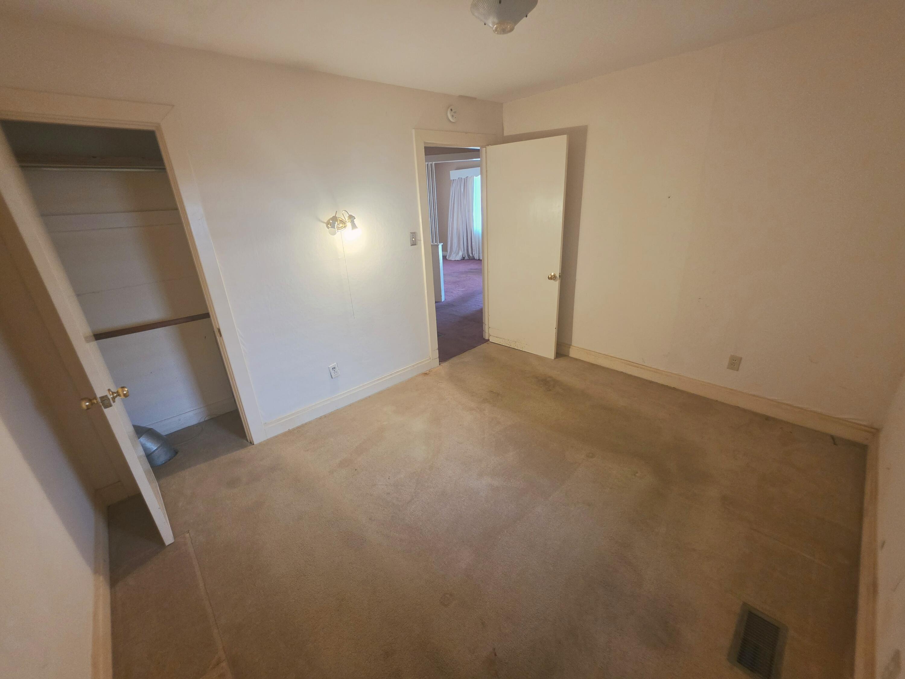 860 Darley Drive Property Photo 17