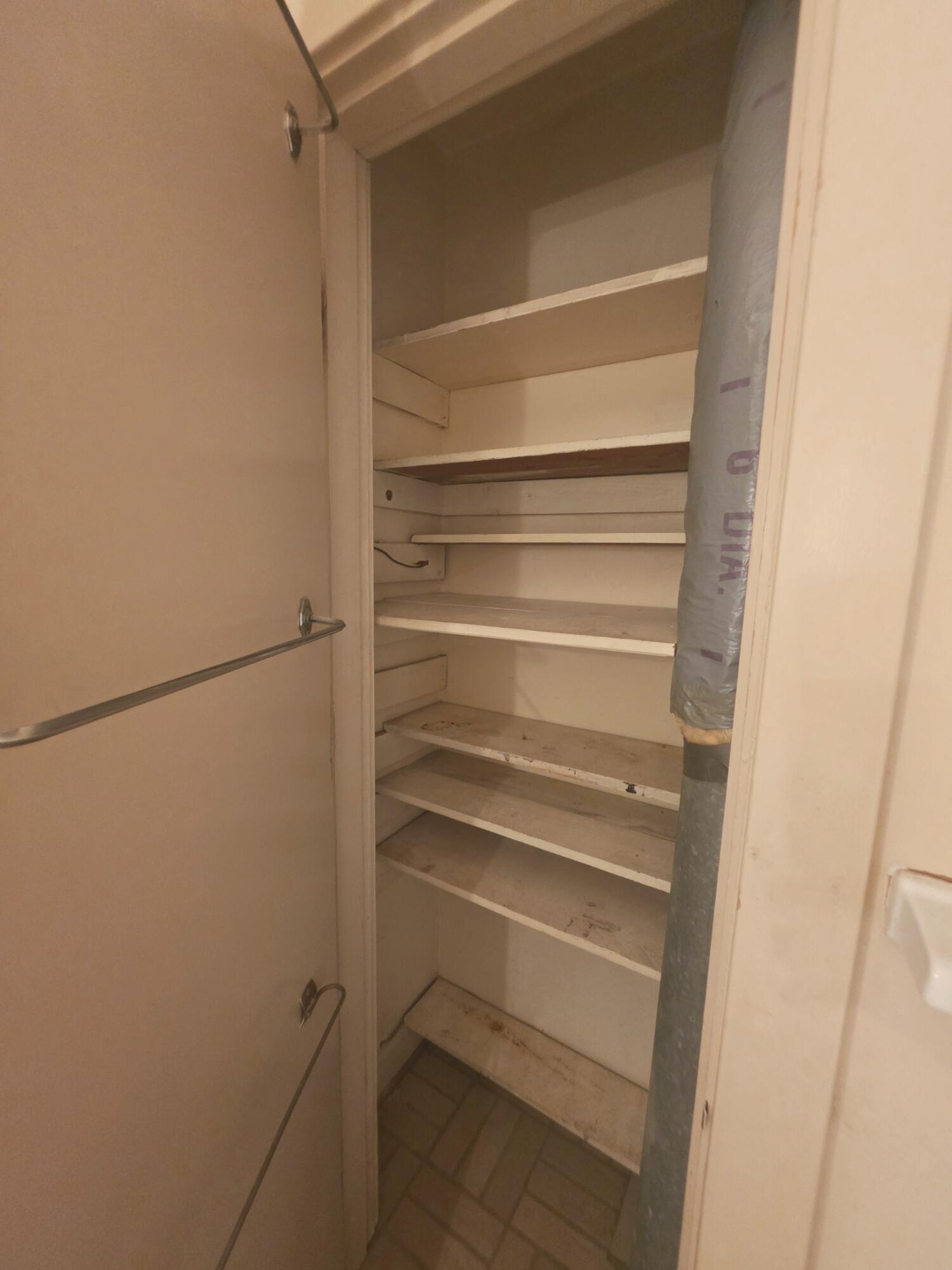 860 Darley Drive Property Photo 22