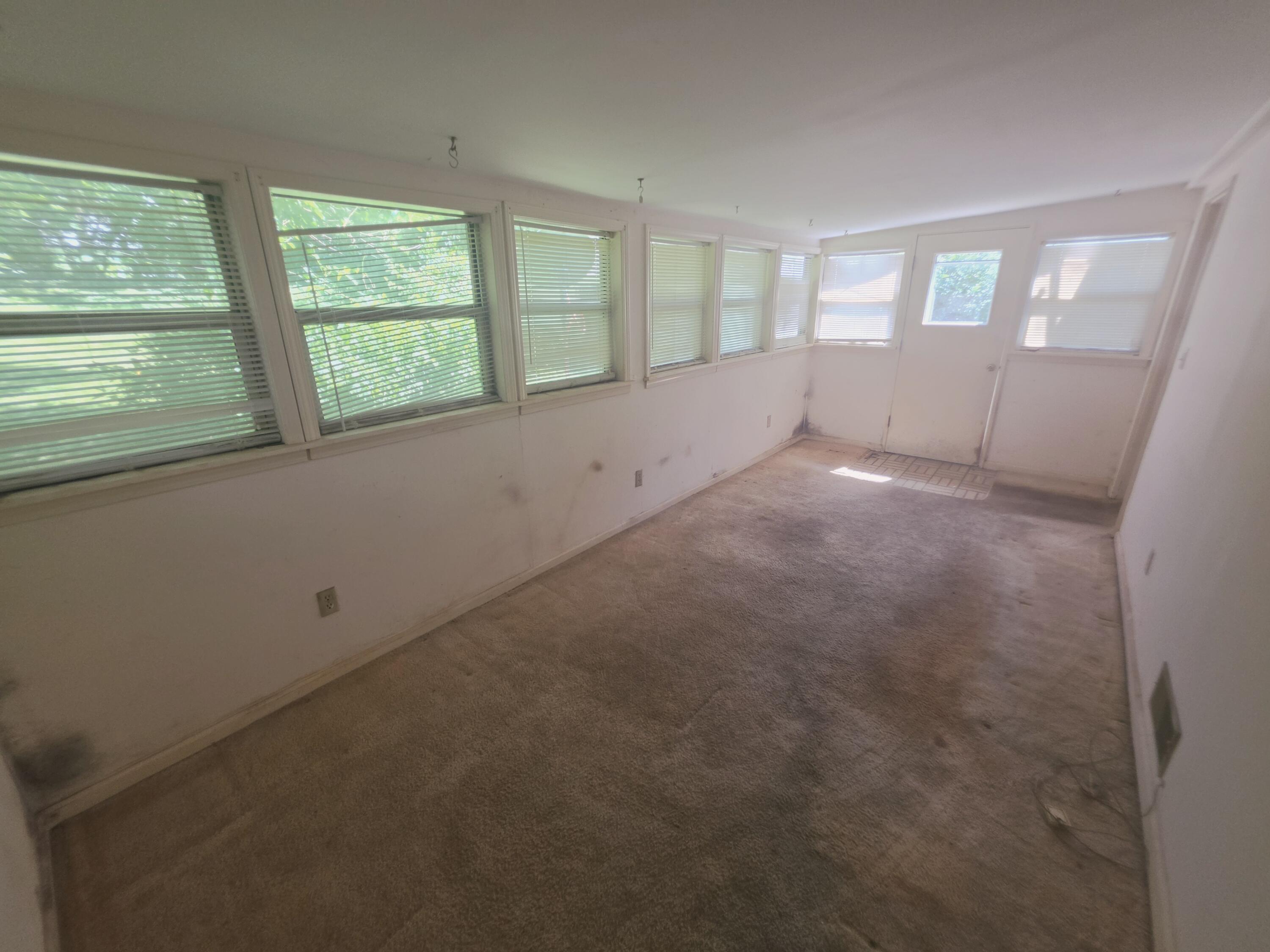 860 Darley Drive Property Photo 29