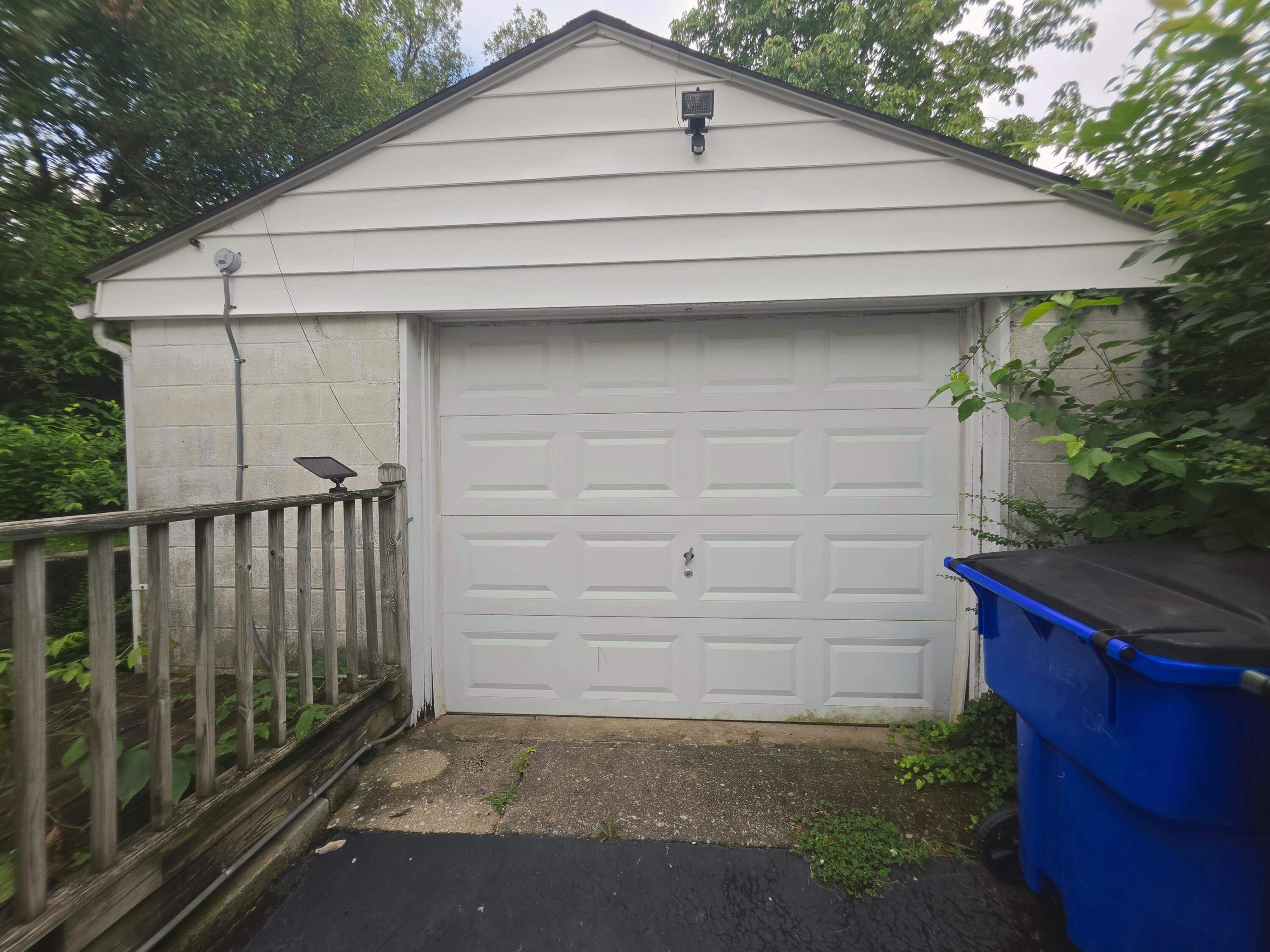 860 Darley Drive Property Photo 37