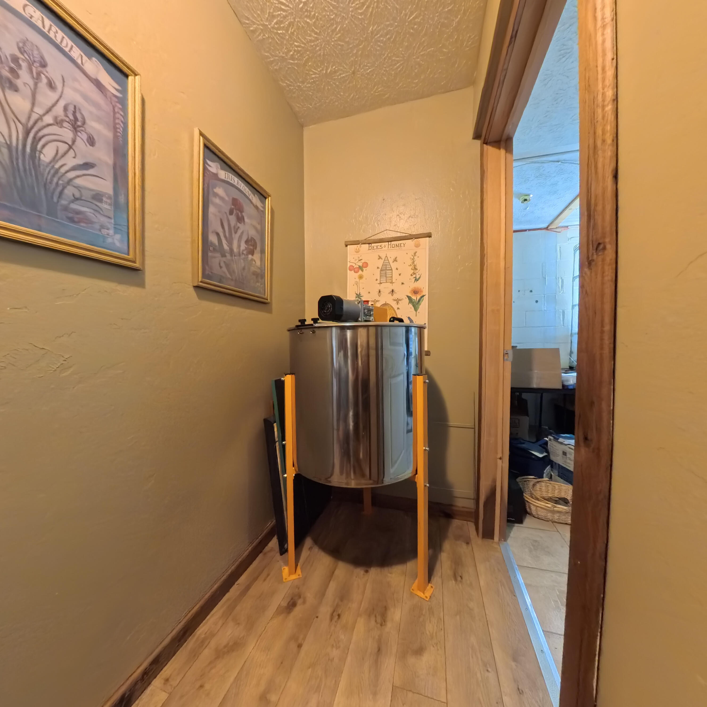 975 Red River Road Property Photo 38
