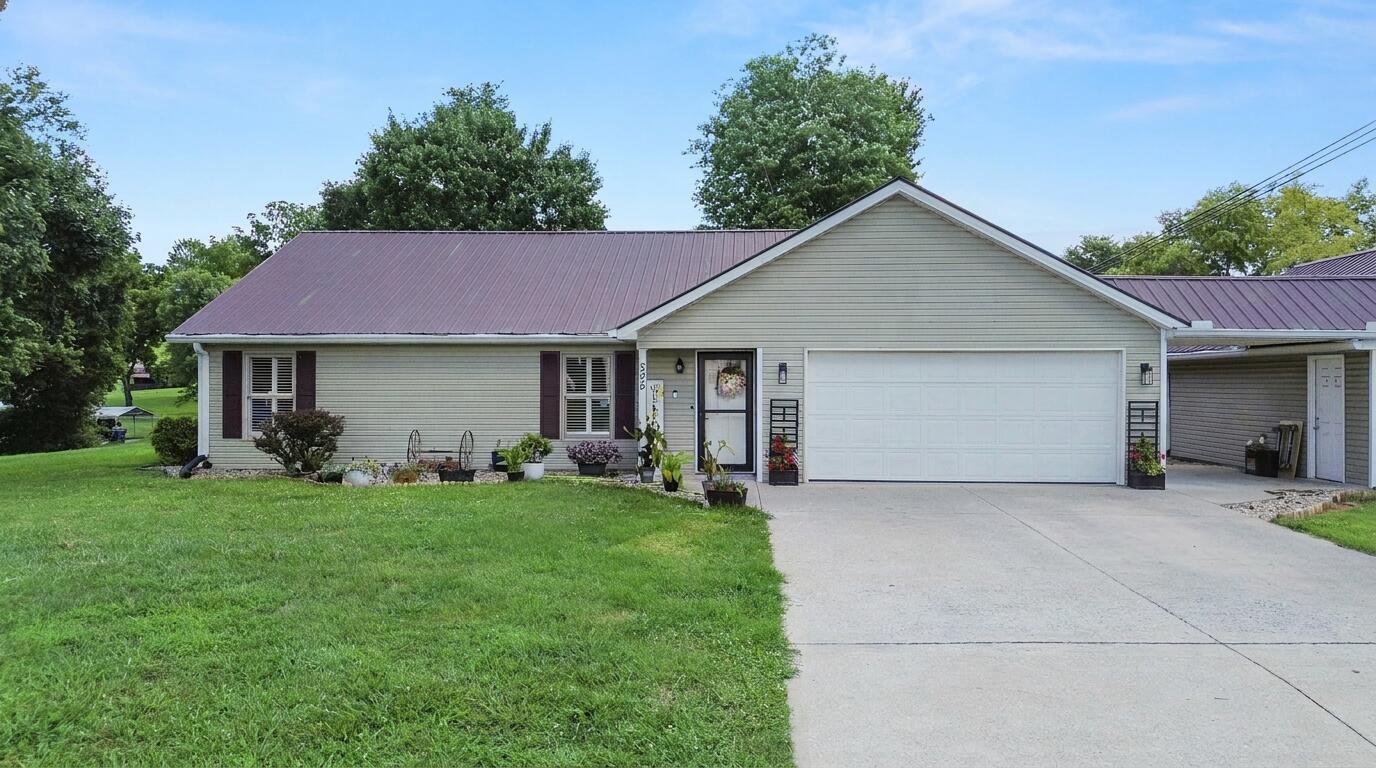 393 Summer Hill Drive Property Photo 4