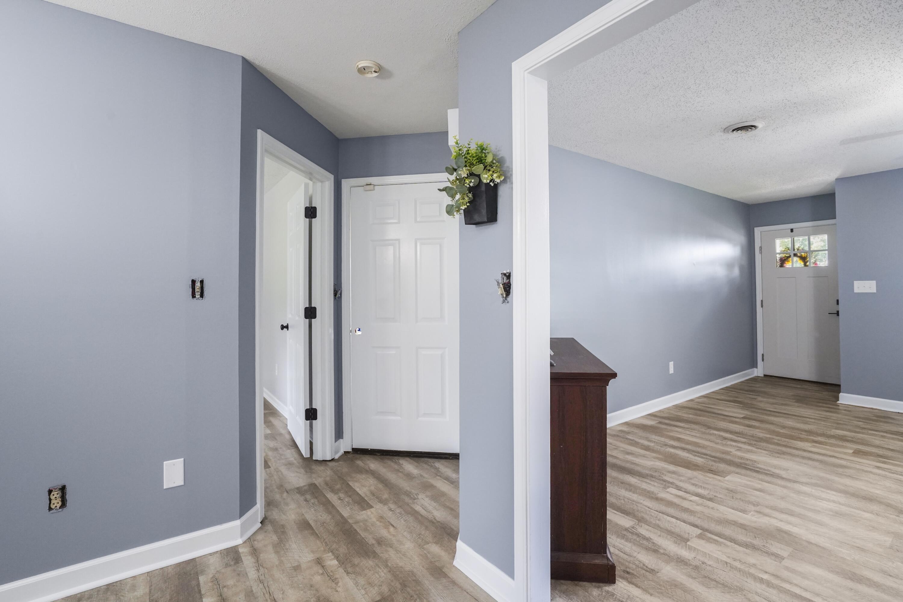 393 Summer Hill Drive Property Photo 12