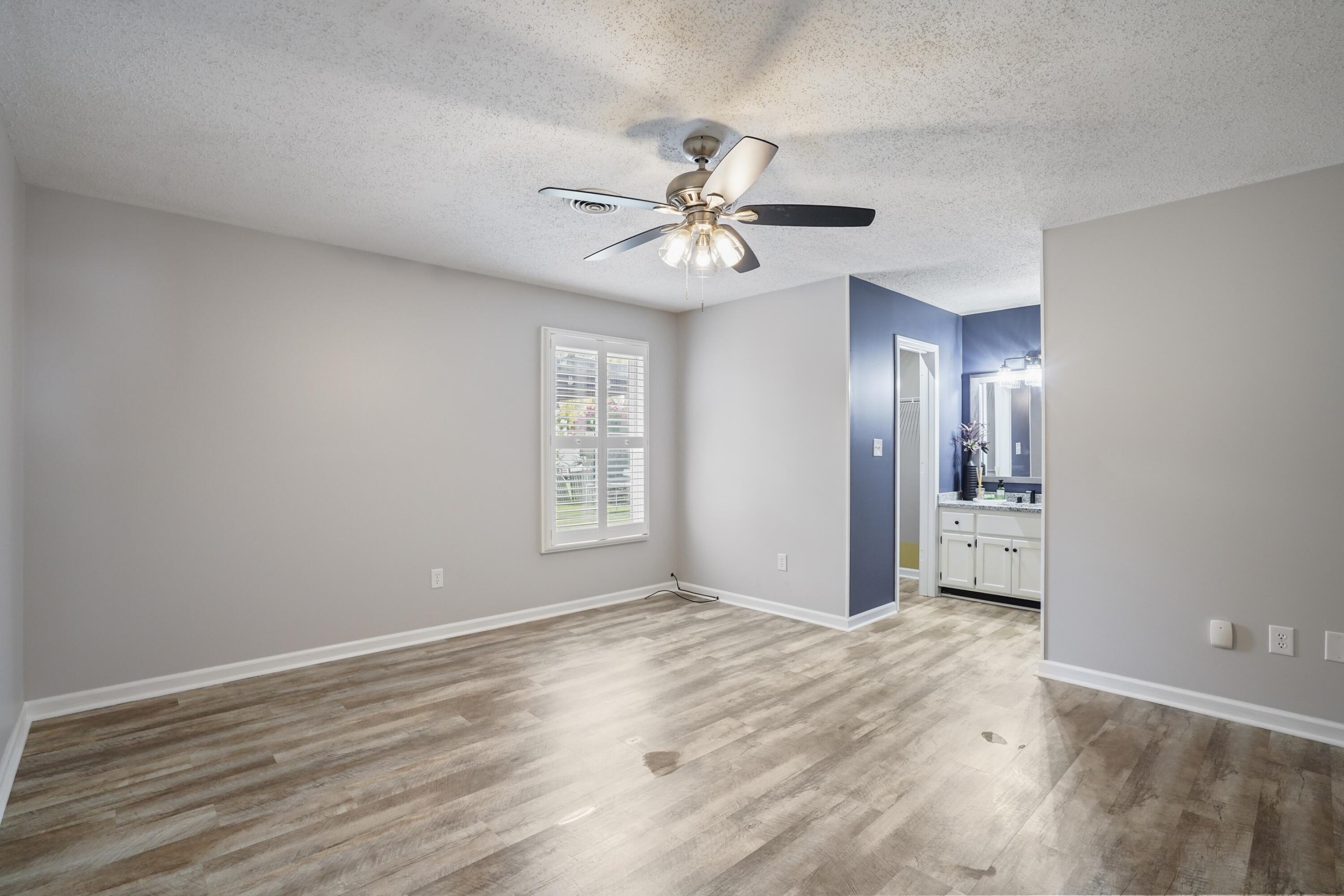 393 Summer Hill Drive Property Photo 13