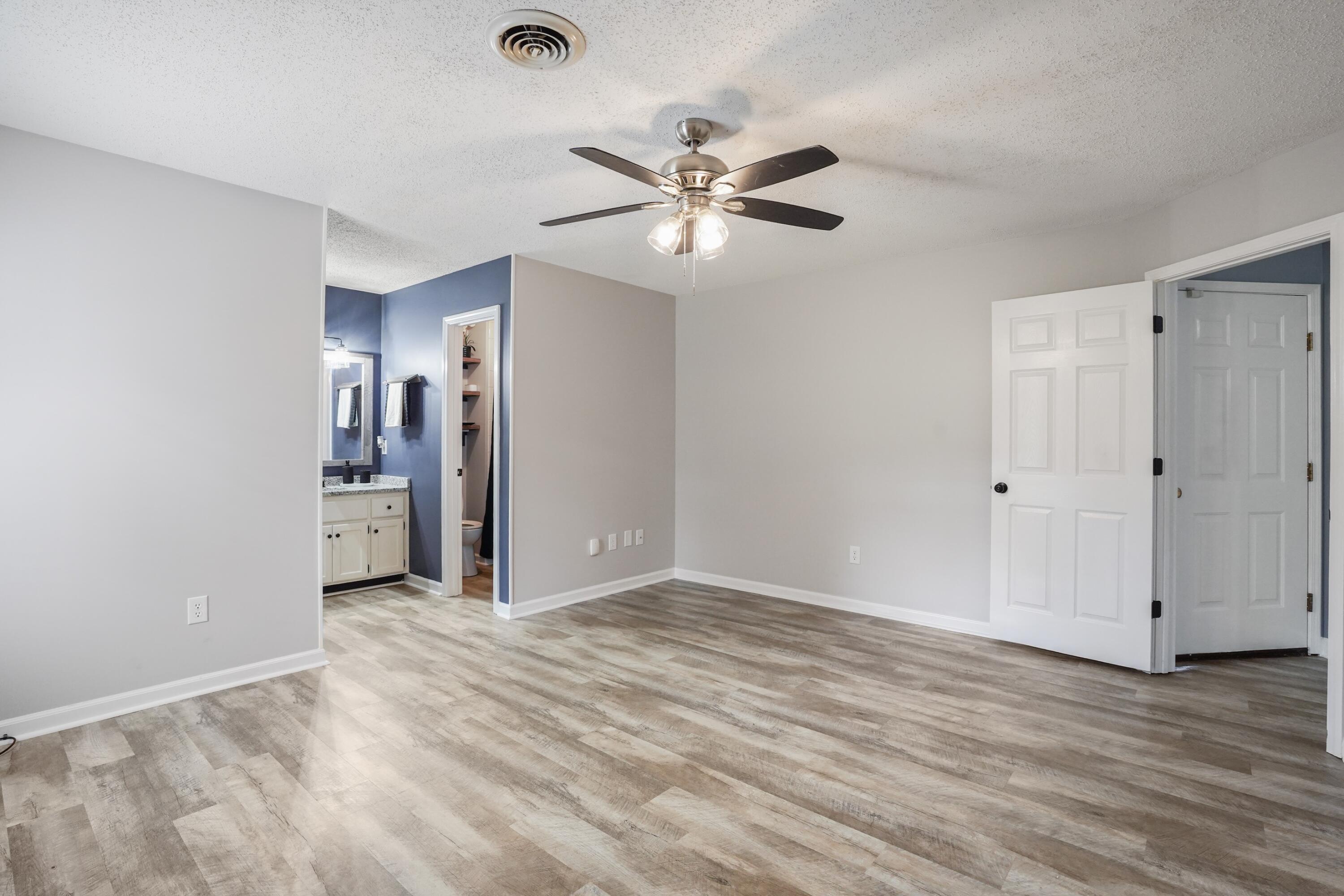 393 Summer Hill Drive Property Photo 14