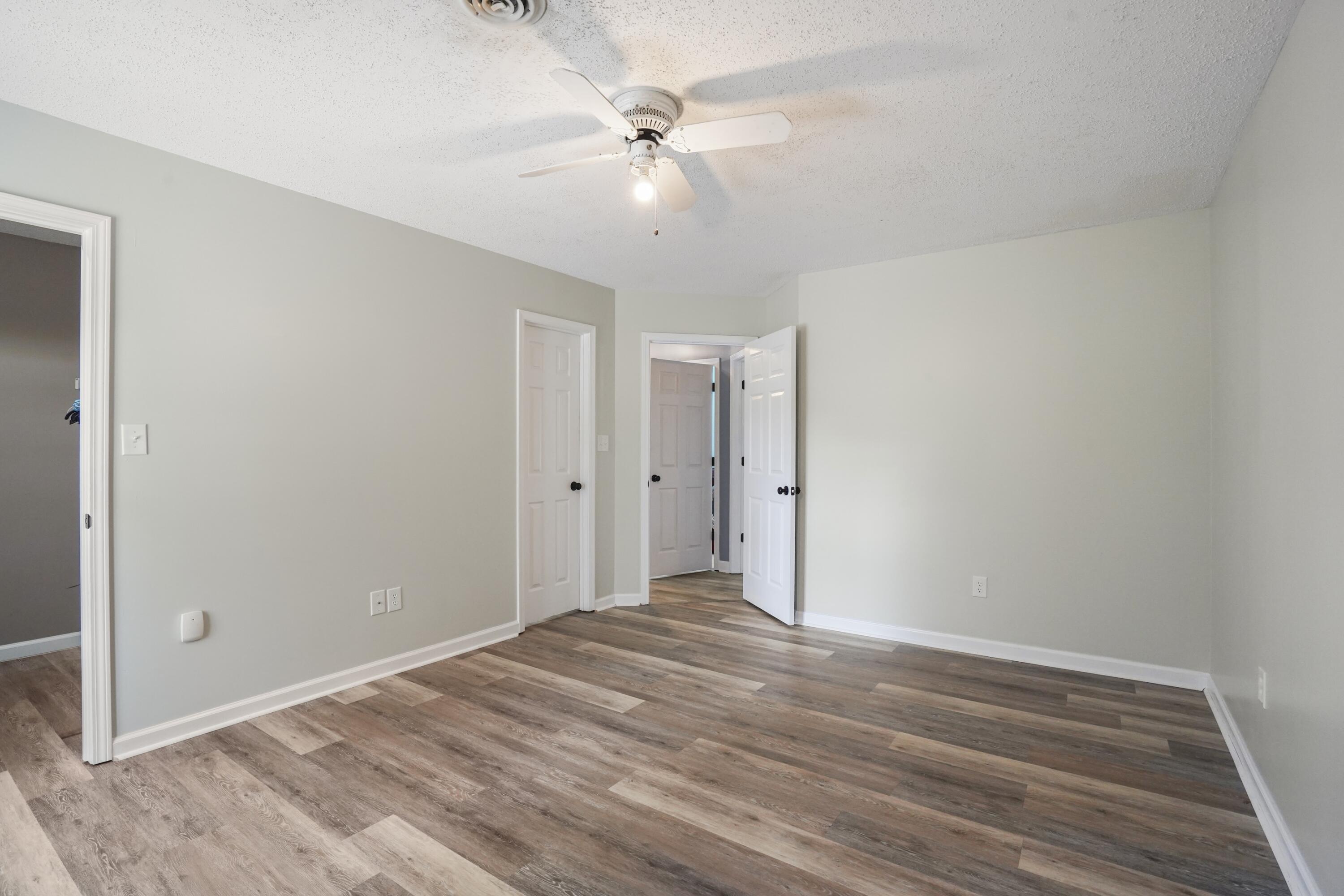 393 Summer Hill Drive Property Photo 22