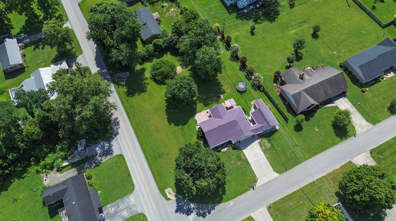 393 Summer Hill Drive Property Photo 31