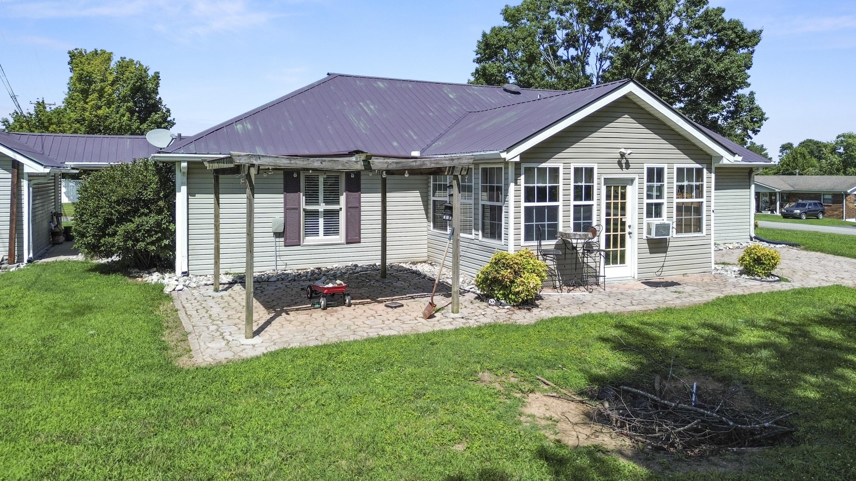 393 Summer Hill Drive Property Photo 34