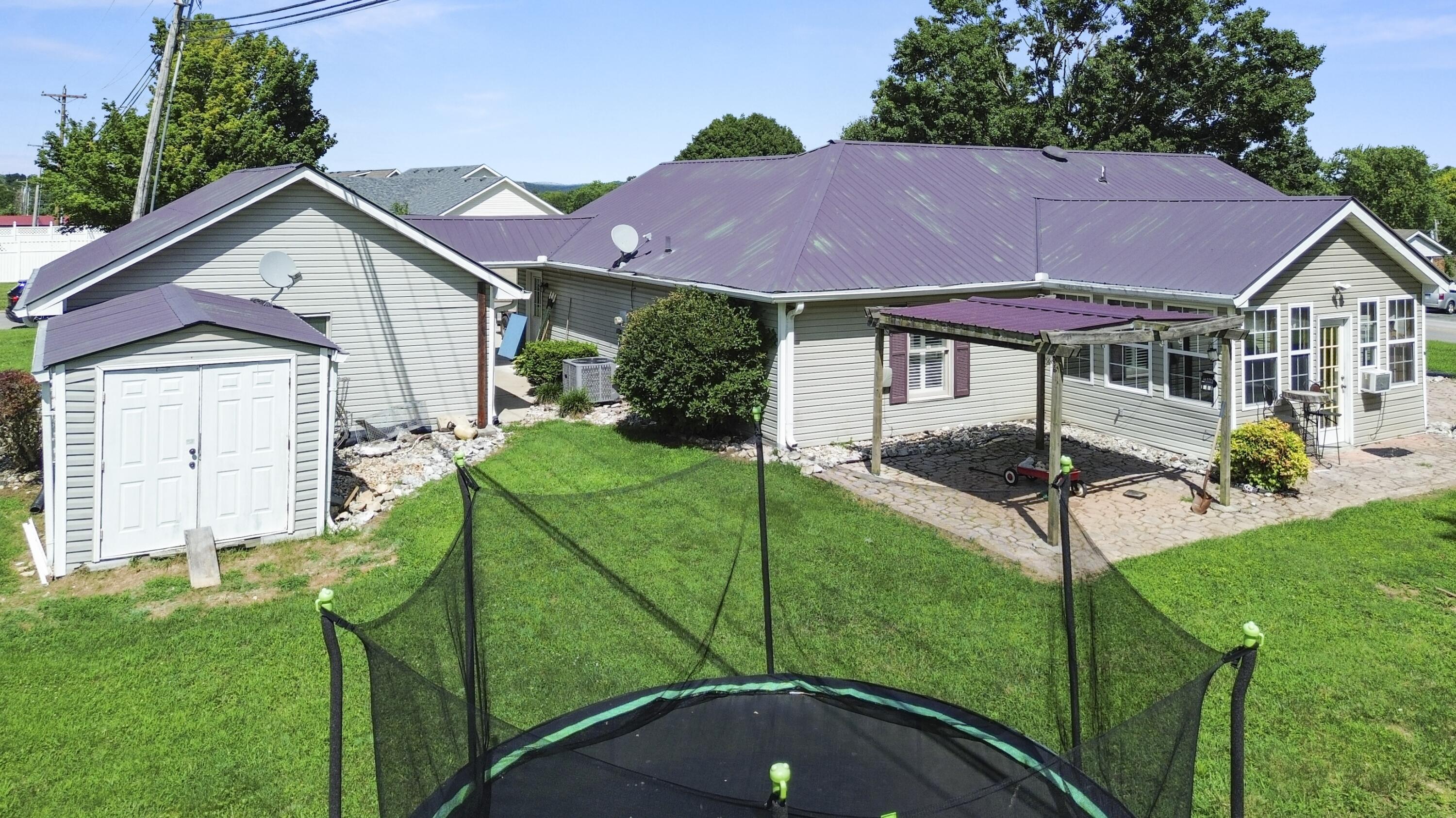 393 Summer Hill Drive Property Photo 37