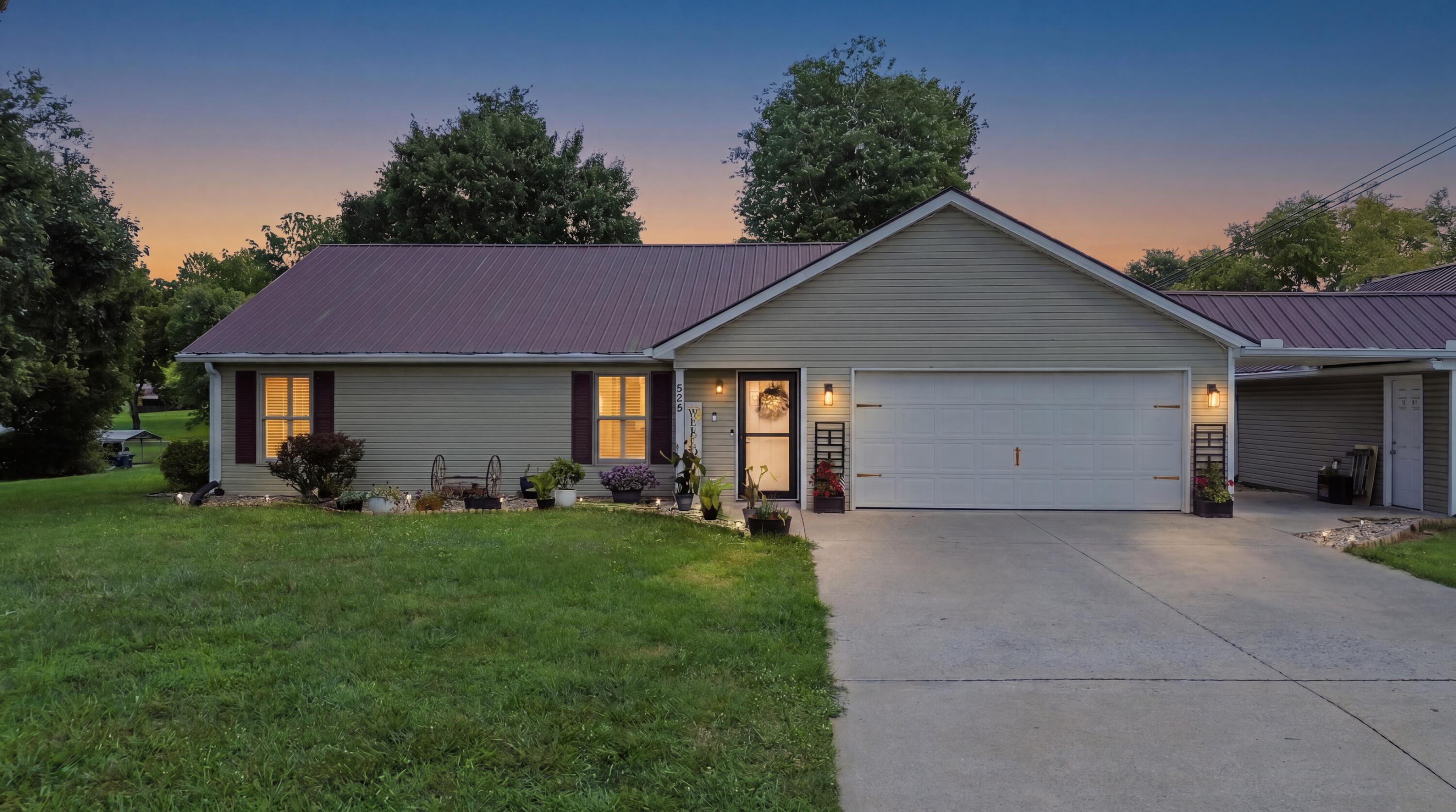 393 Summer Hill Drive Property Photo 39
