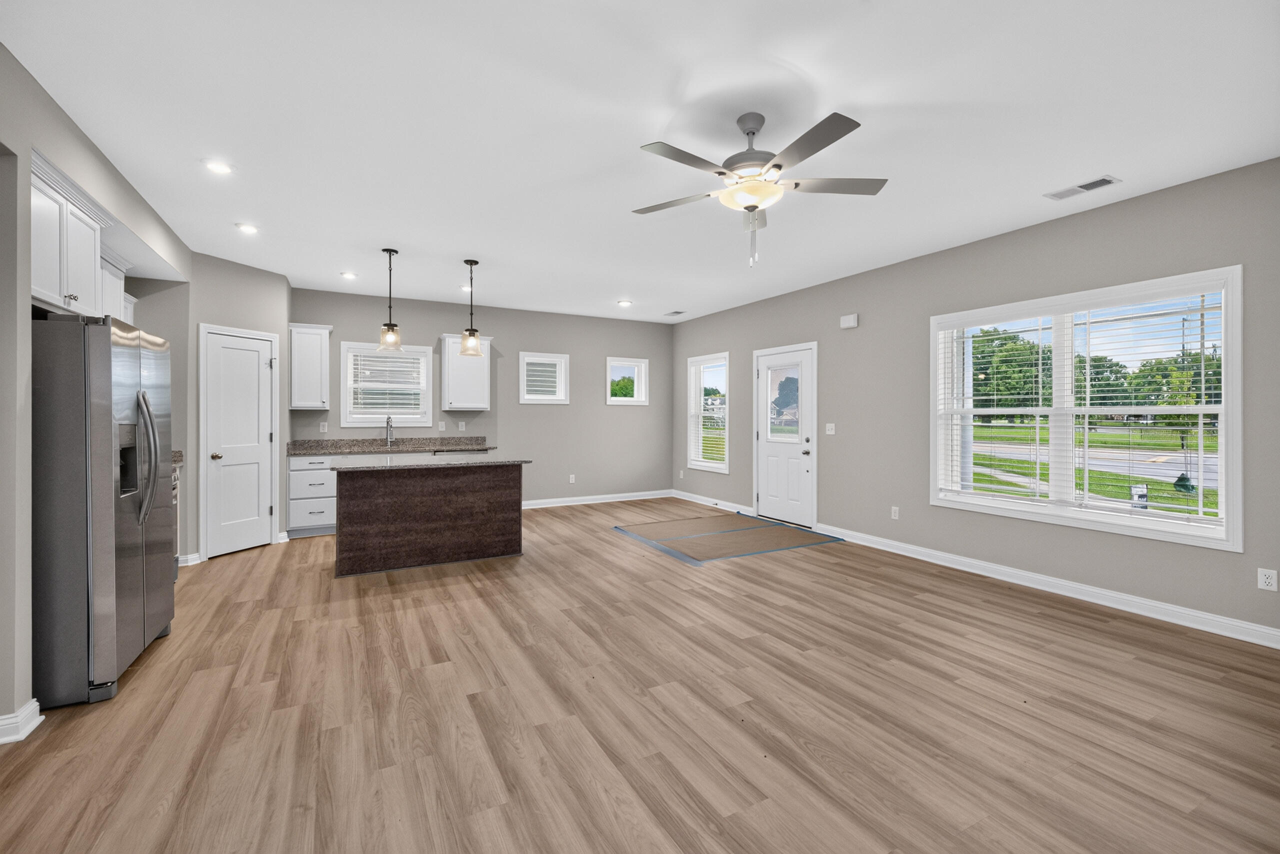 545 Shropshire Avenue Property Photo 3