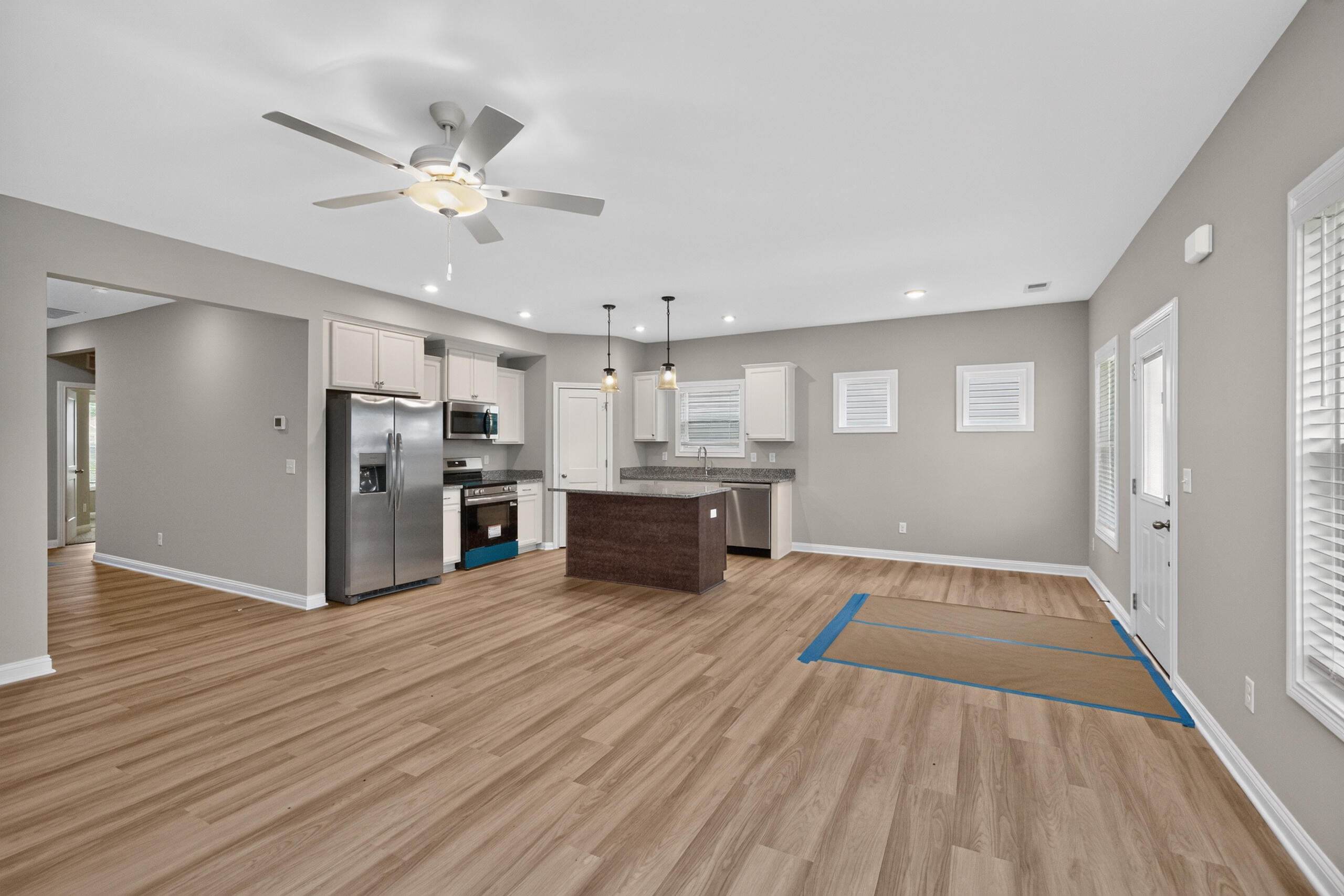 545 Shropshire Avenue Property Photo 4