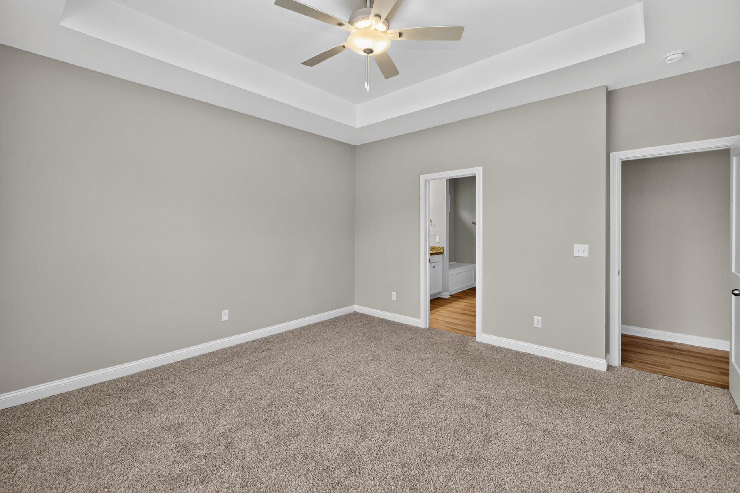 545 Shropshire Avenue Property Photo 11