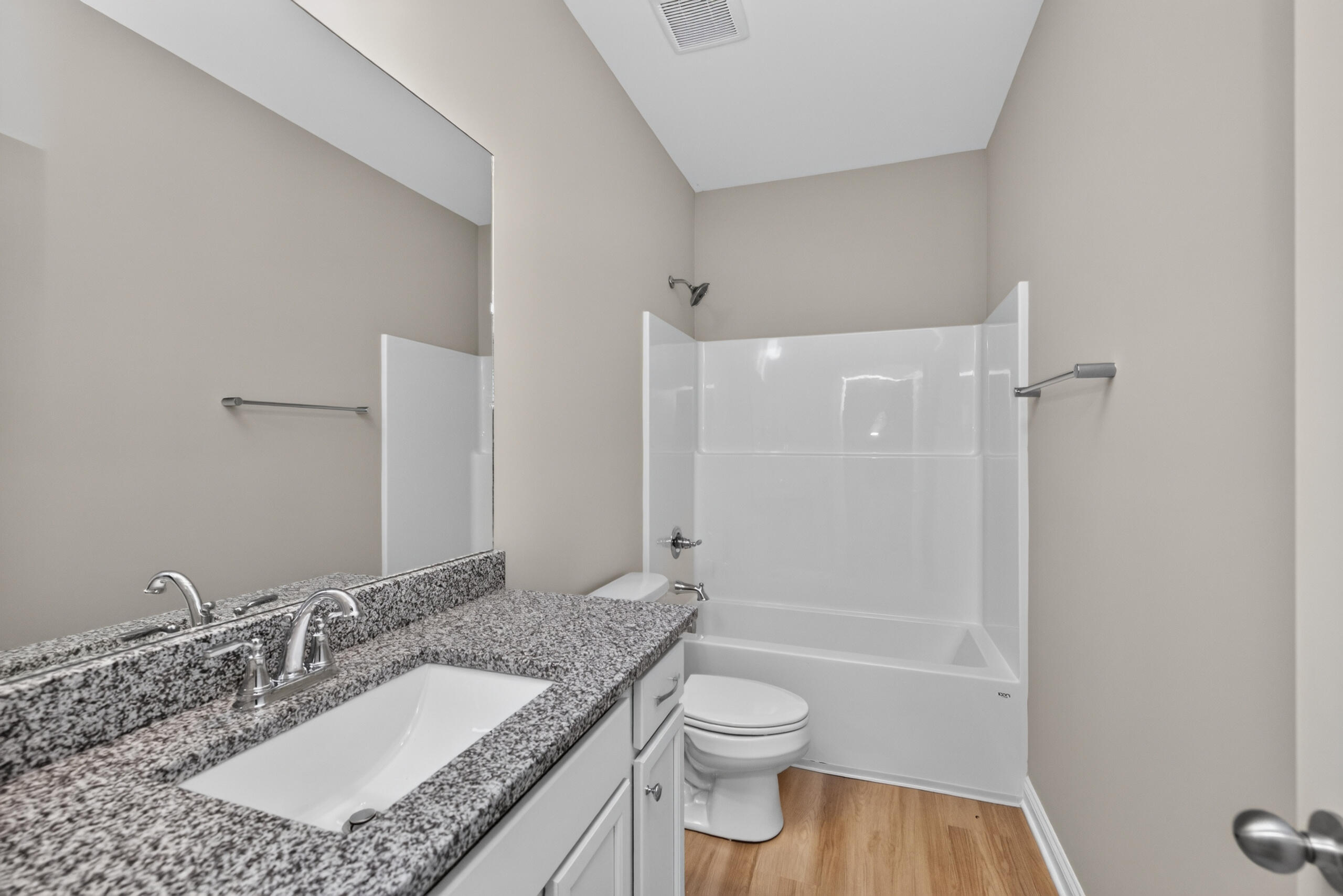 545 Shropshire Avenue Property Photo 17