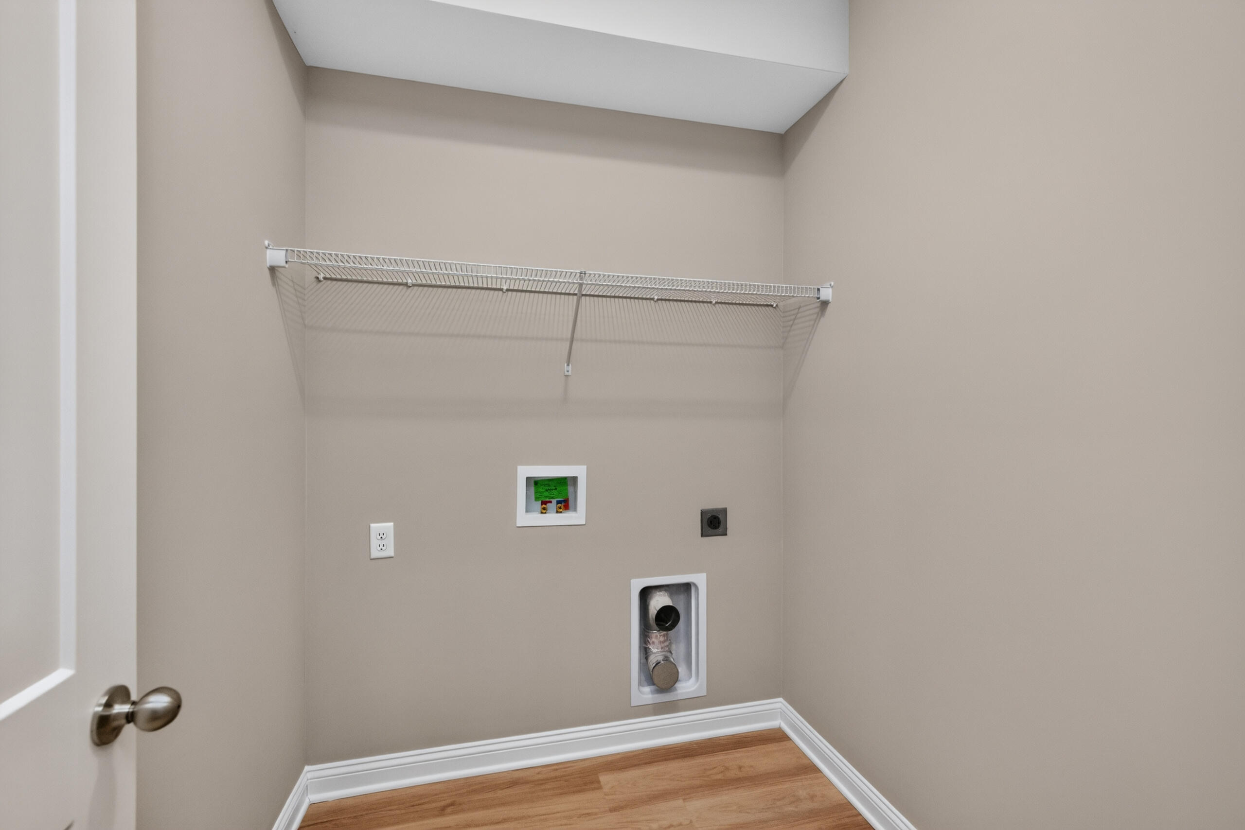 545 Shropshire Avenue Property Photo 18