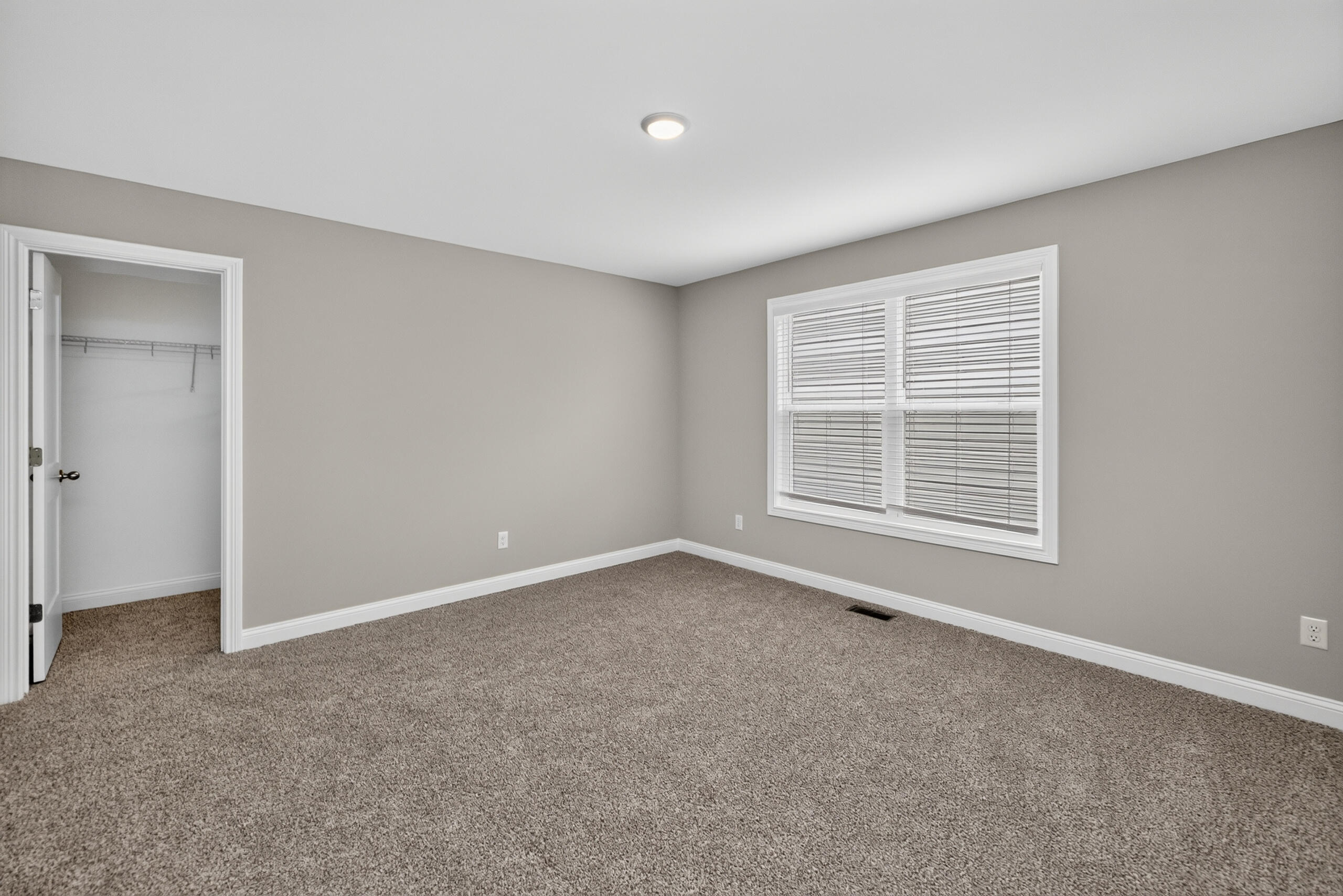 545 Shropshire Avenue Property Photo 23