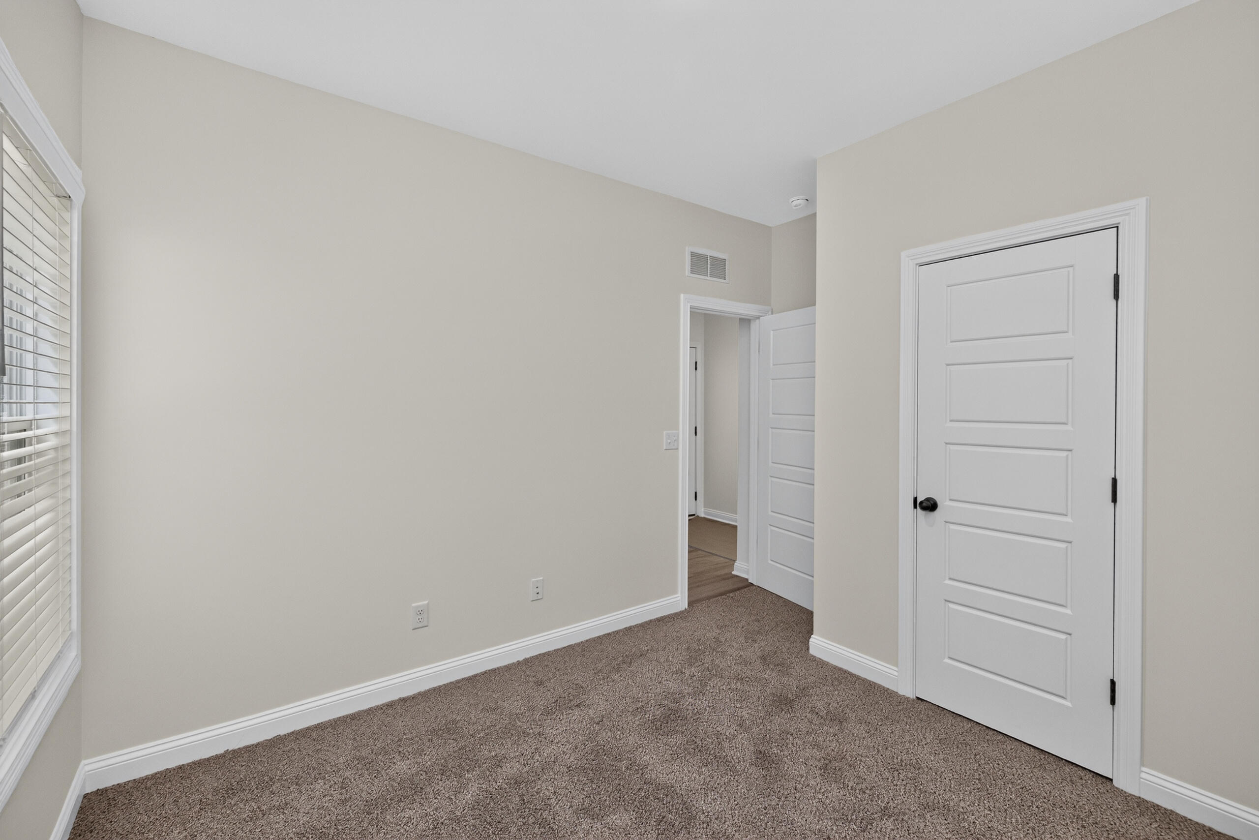 533 Shropshire Avenue Property Photo 19