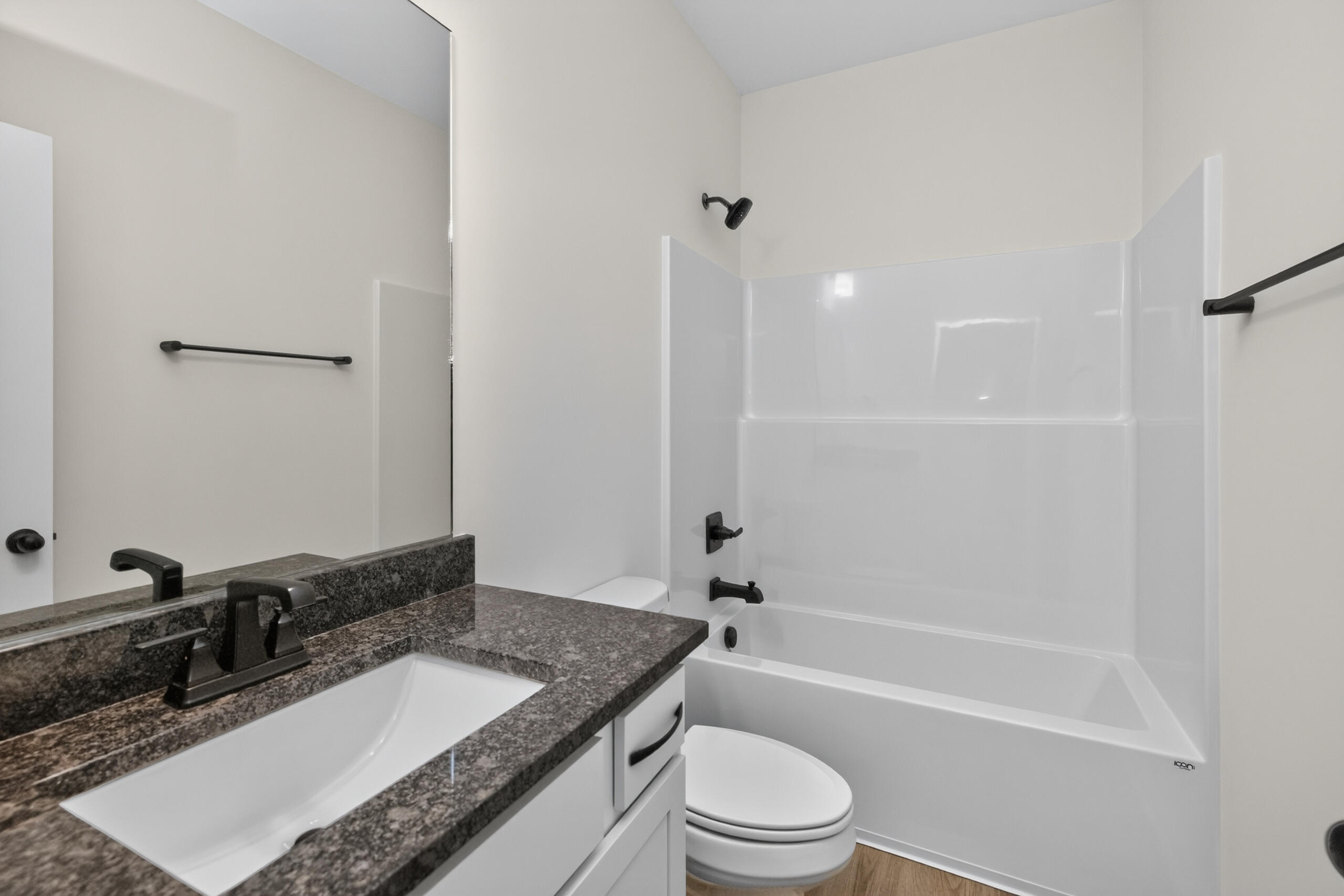 533 Shropshire Avenue Property Photo 20