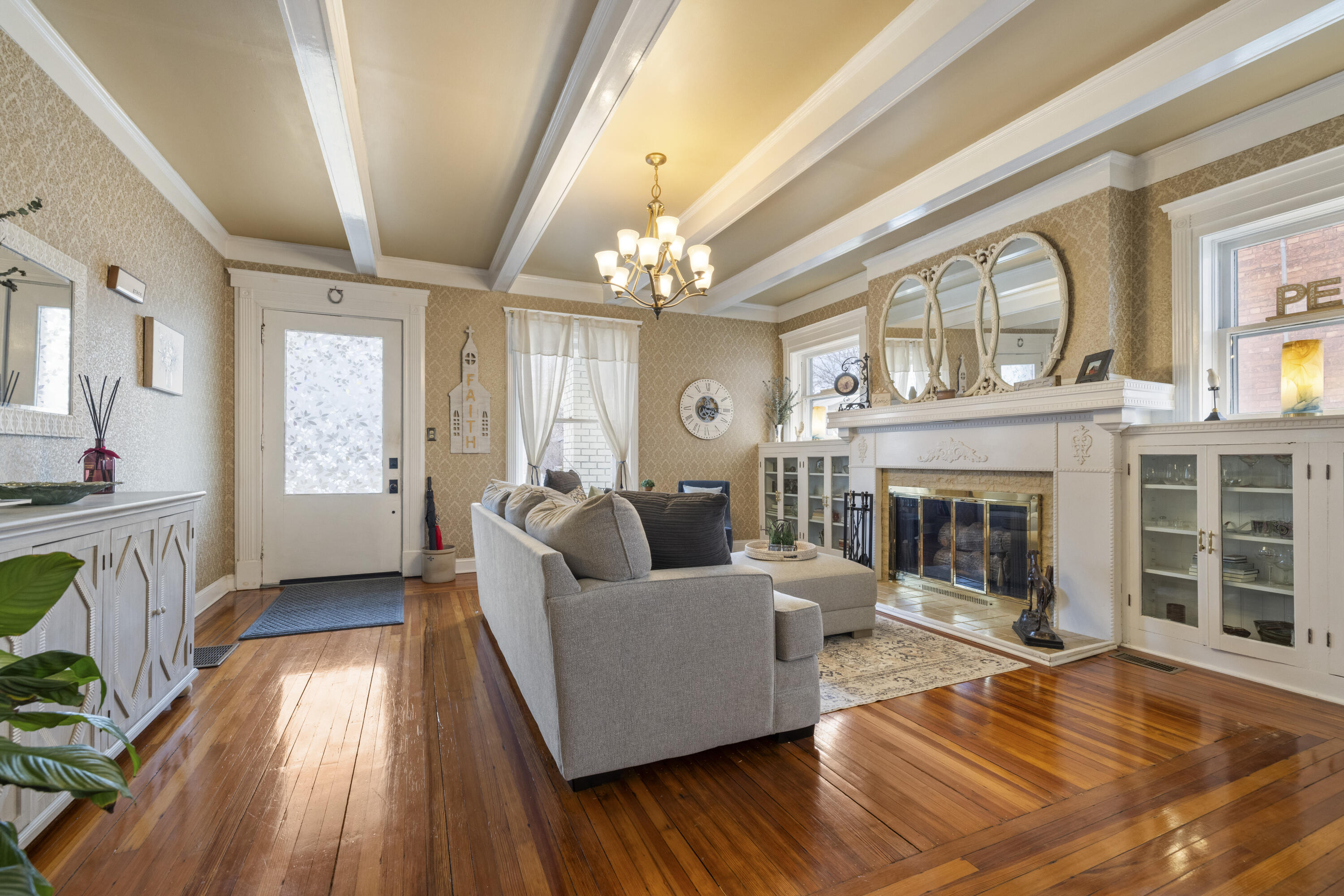 1128 Jefferson Street Property Photo 4