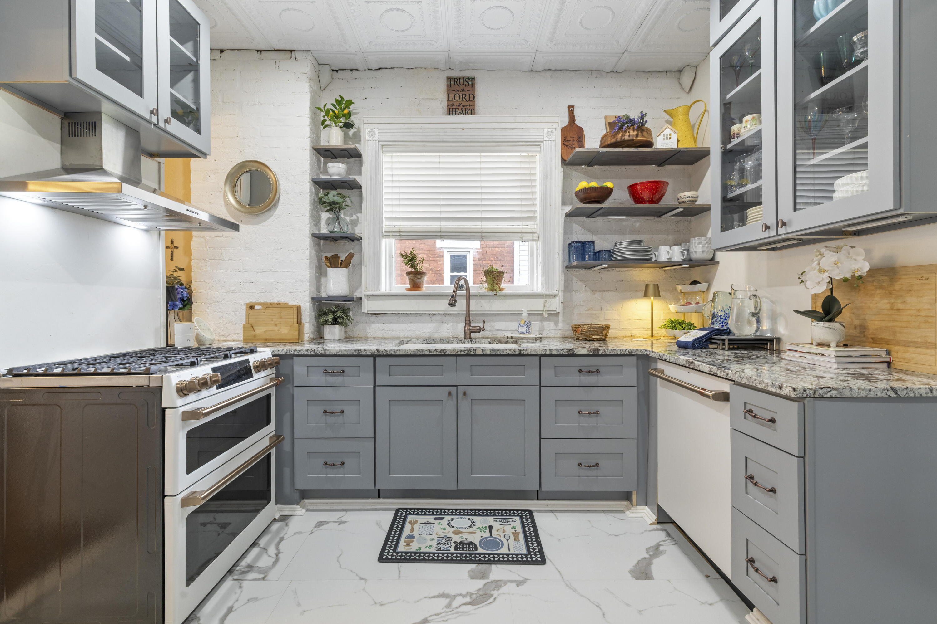1128 Jefferson Street Property Photo 14