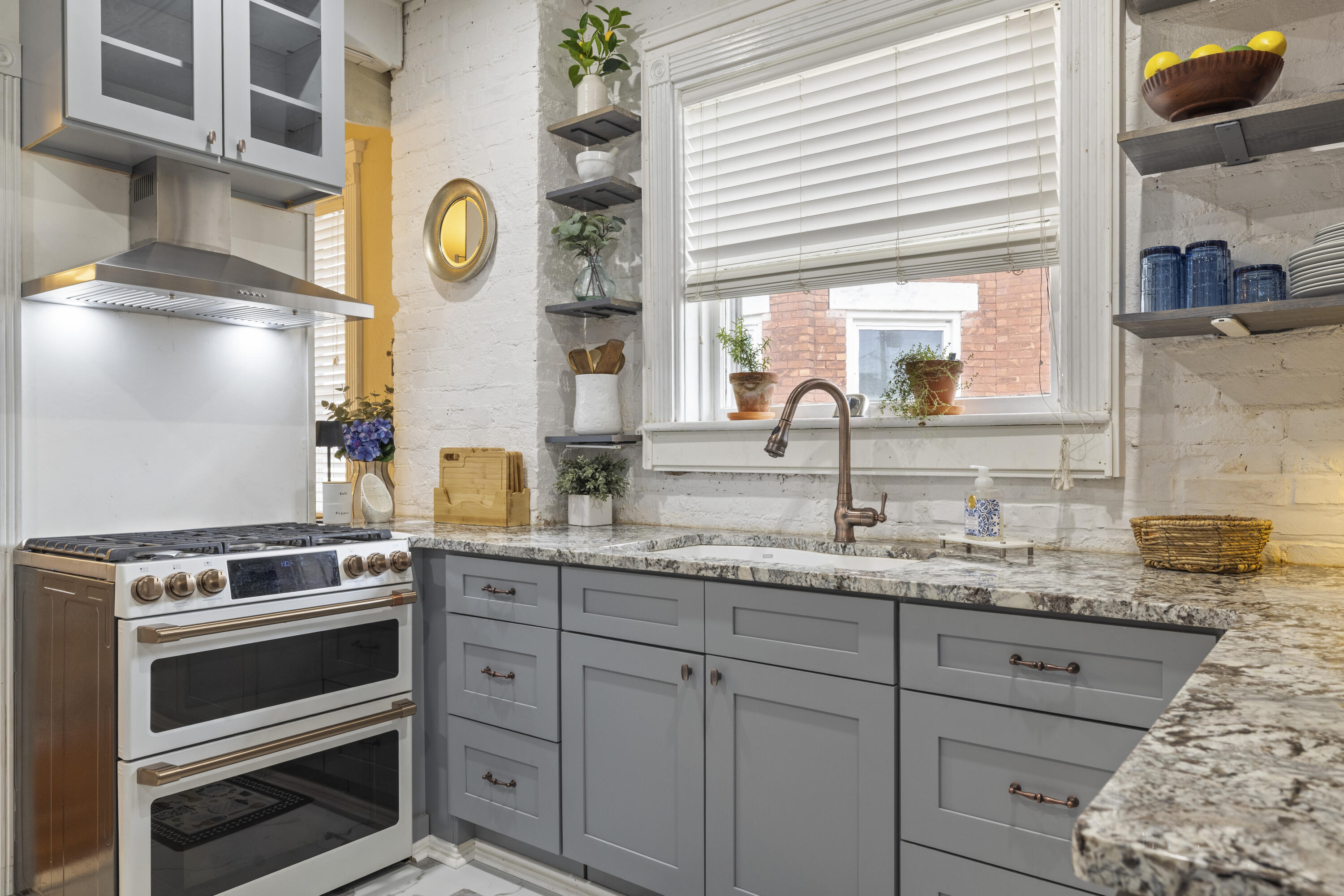 1128 Jefferson Street Property Photo 16