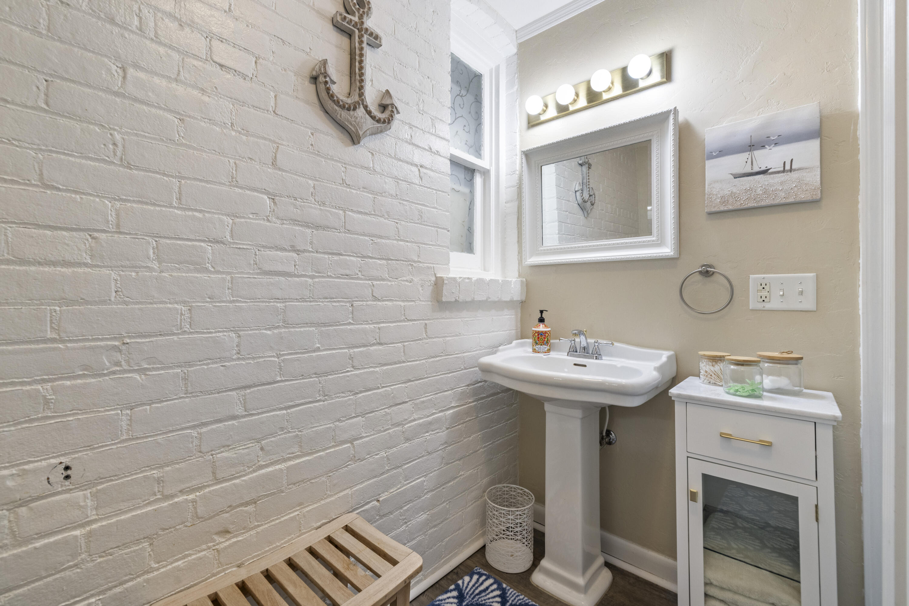 1128 Jefferson Street Property Photo 23