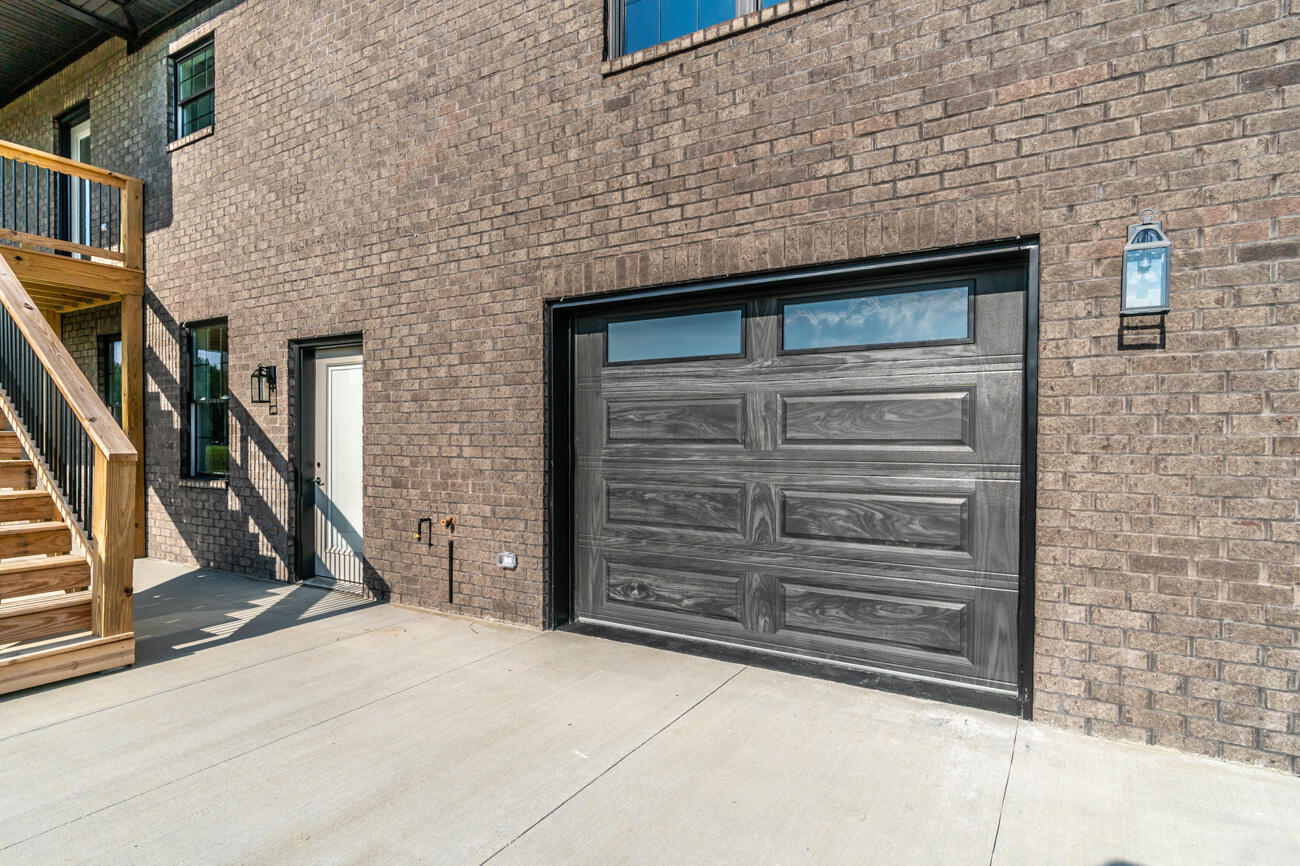 181 Central Park Avenue Property Photo 14