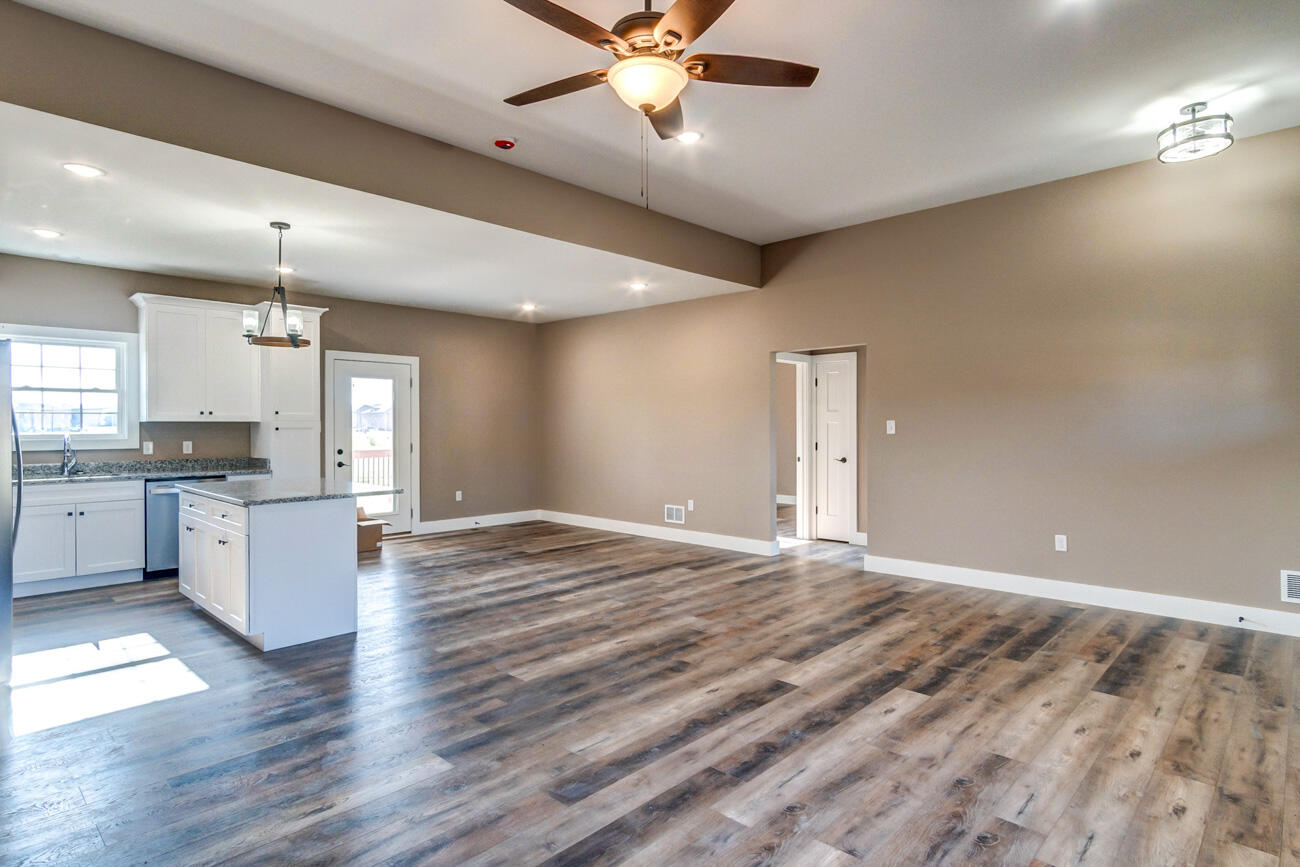 181 Central Park Avenue Property Photo 23