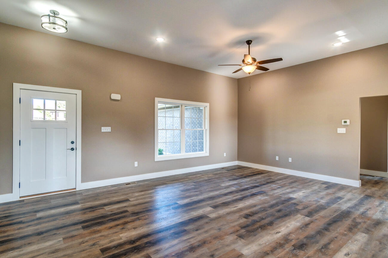 181 Central Park Avenue Property Photo 26