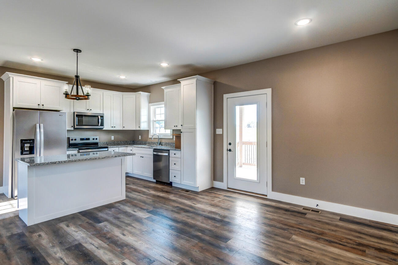 181 Central Park Avenue Property Photo 27