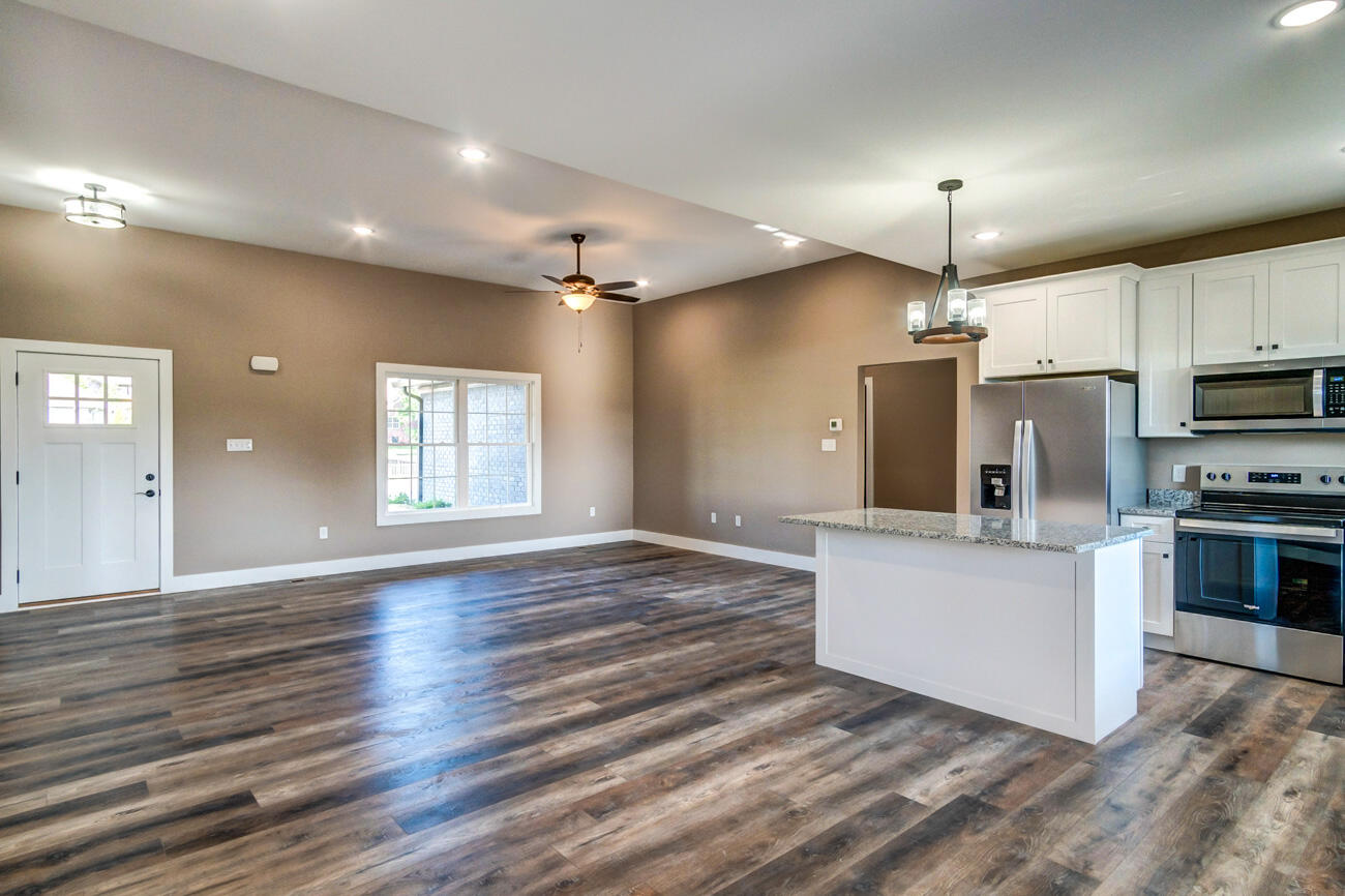 181 Central Park Avenue Property Photo 28