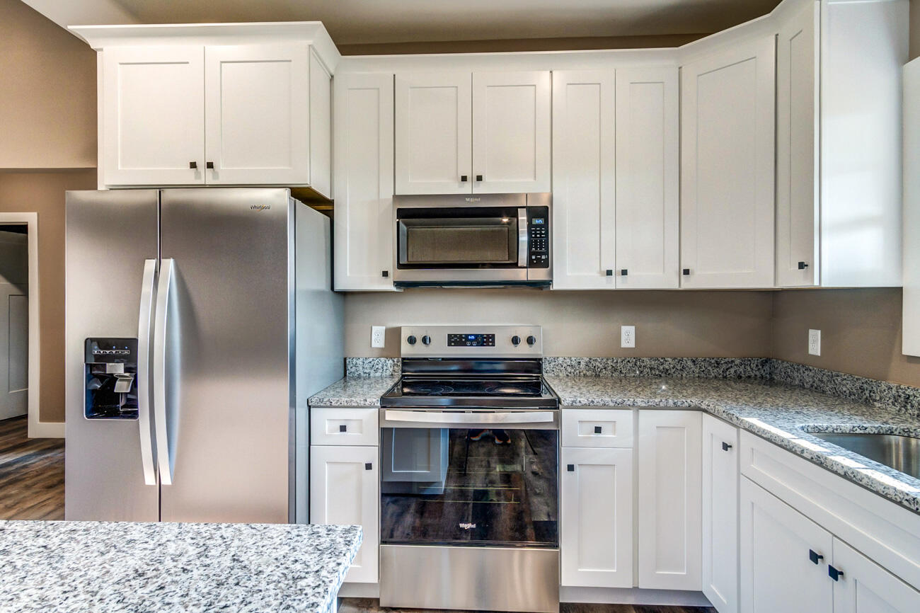 181 Central Park Avenue Property Photo 31