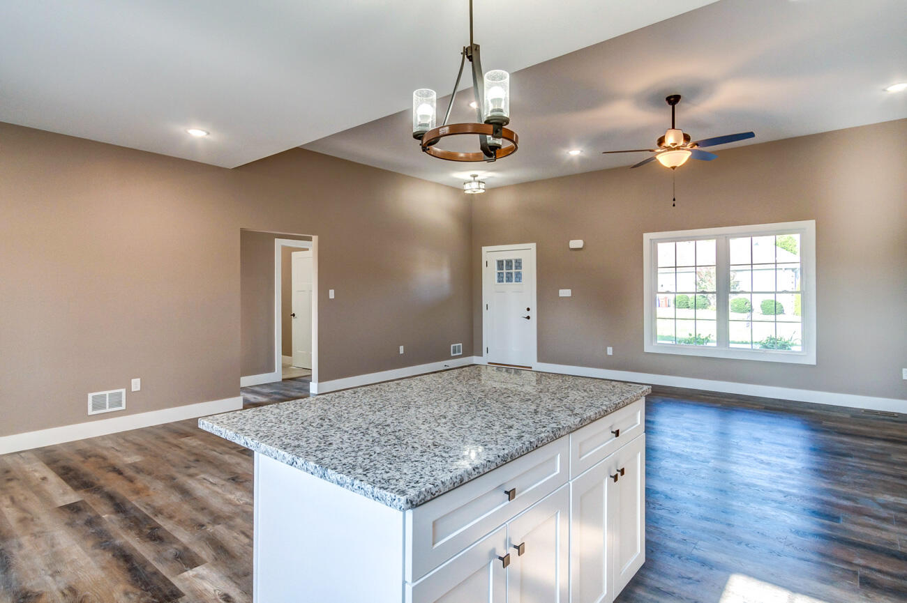 181 Central Park Avenue Property Photo 32