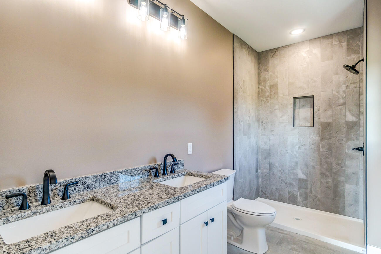 181 Central Park Avenue Property Photo 37