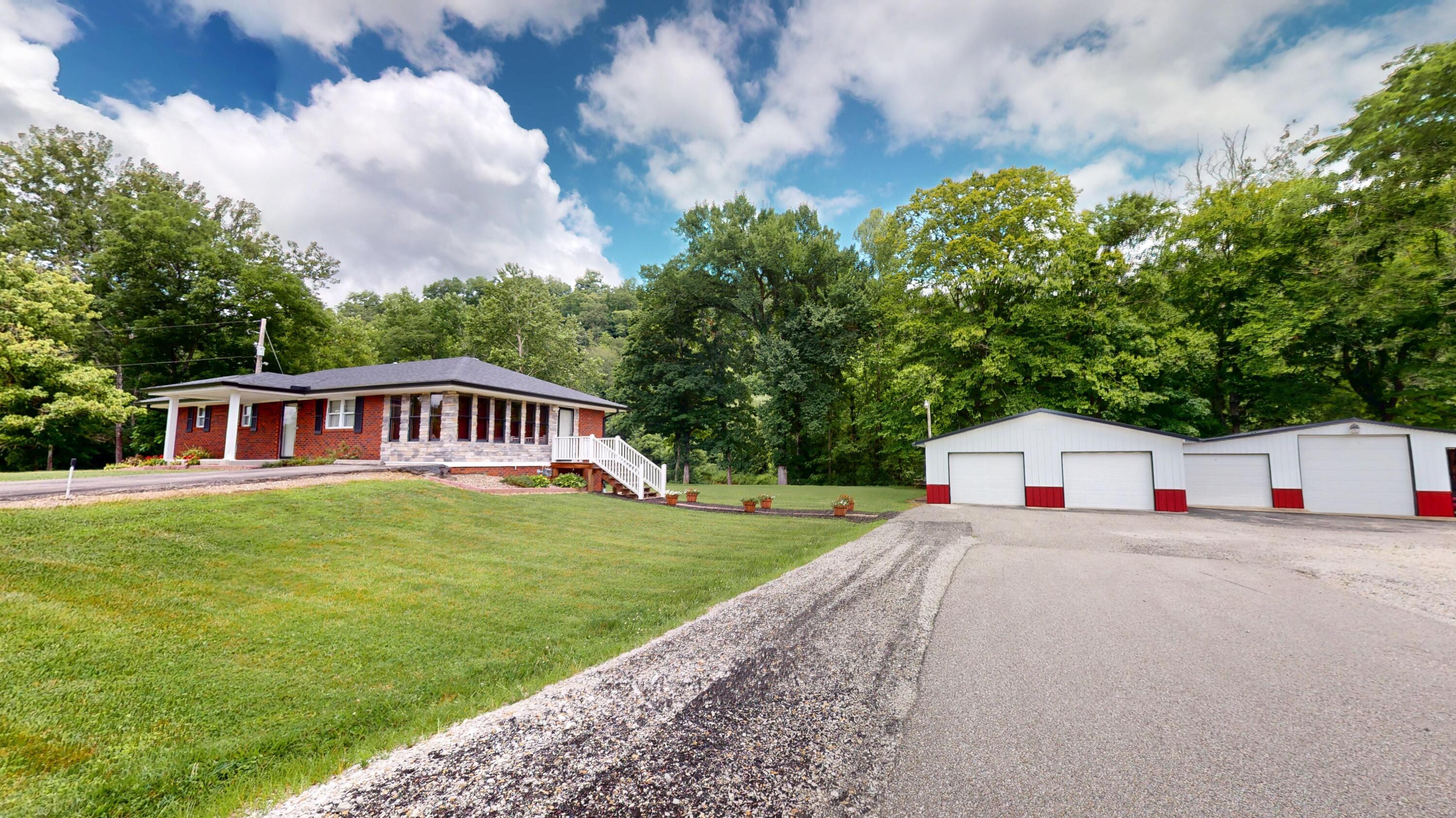 19782 W Us Highway 60 Property Photo 1