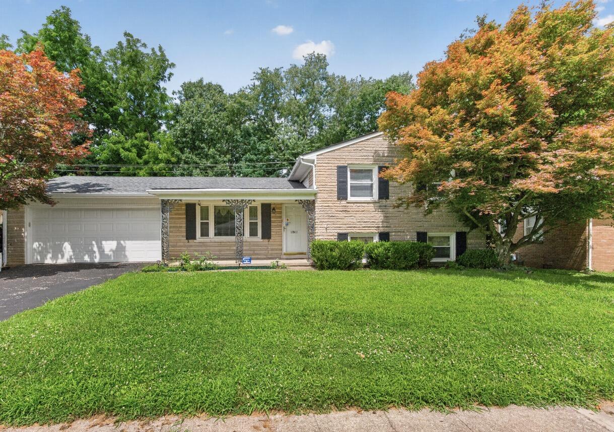 1041 Camellia Drive Property Photo 1