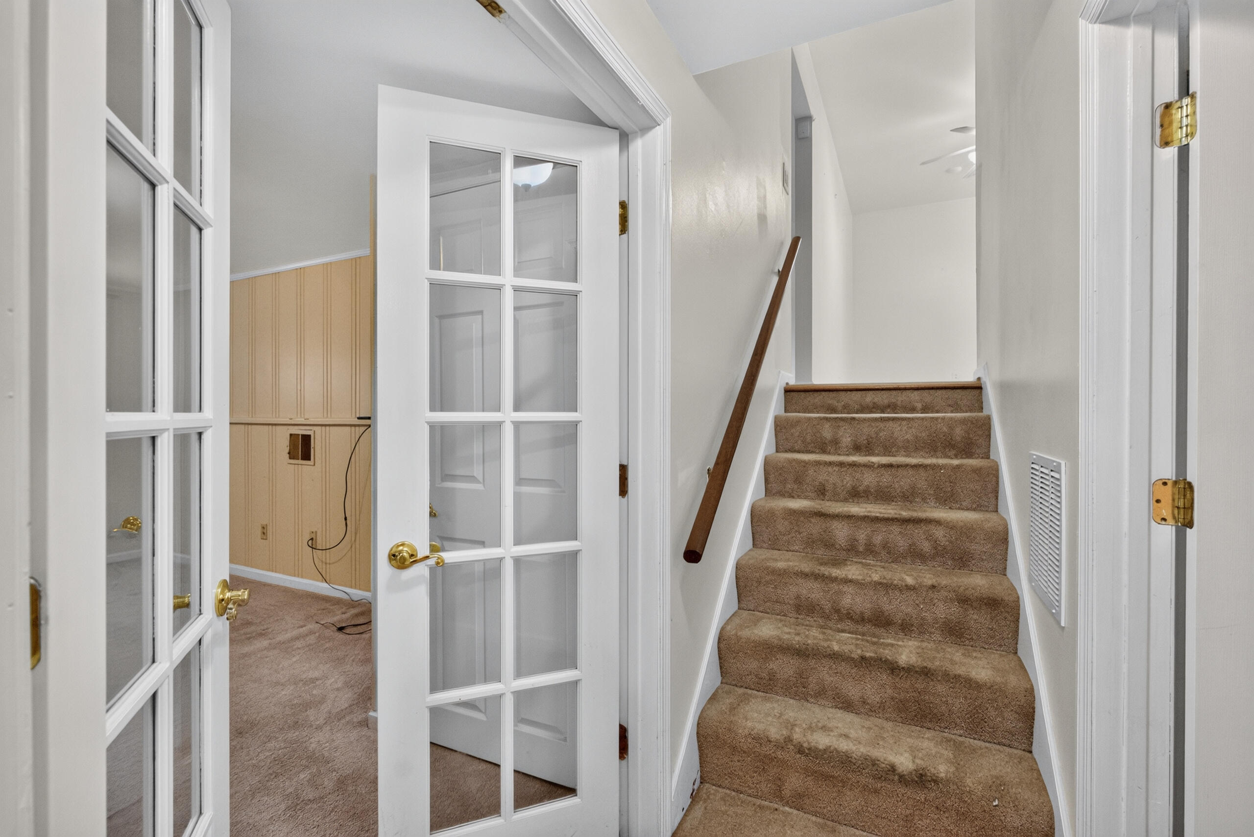 1041 Camellia Drive Property Photo 14