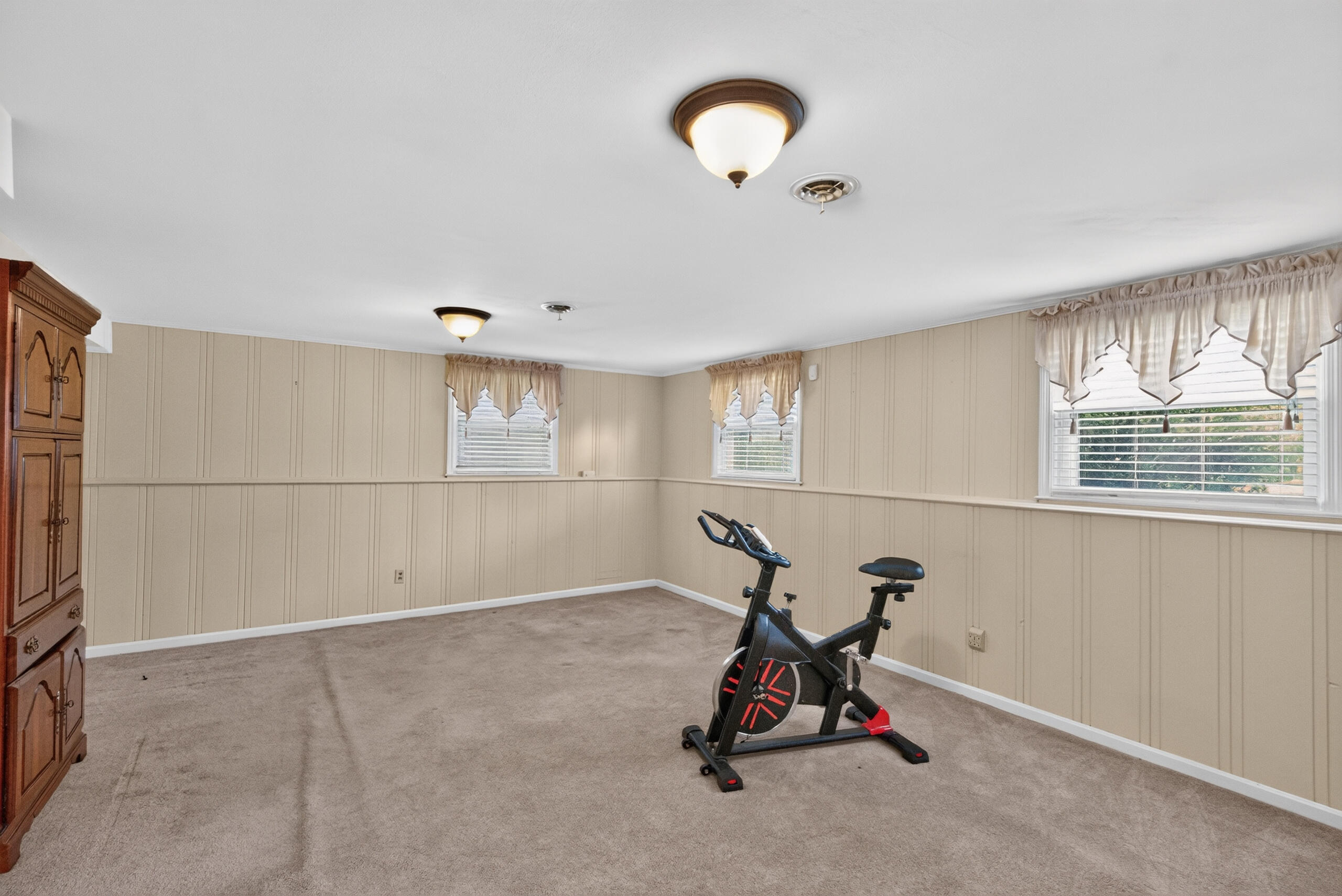 1041 Camellia Drive Property Photo 15