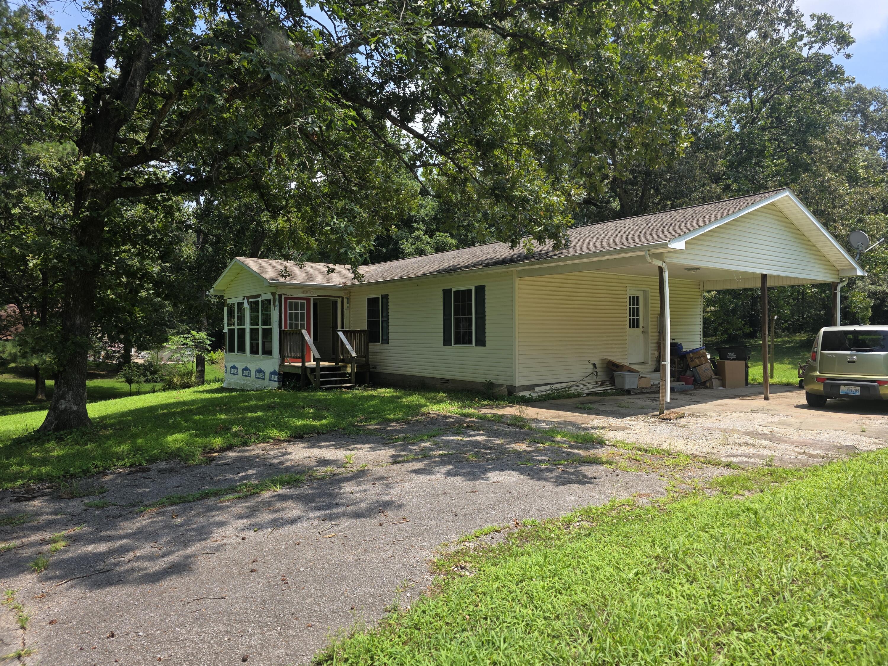 120 Pinecreek Lane Property Photo 1