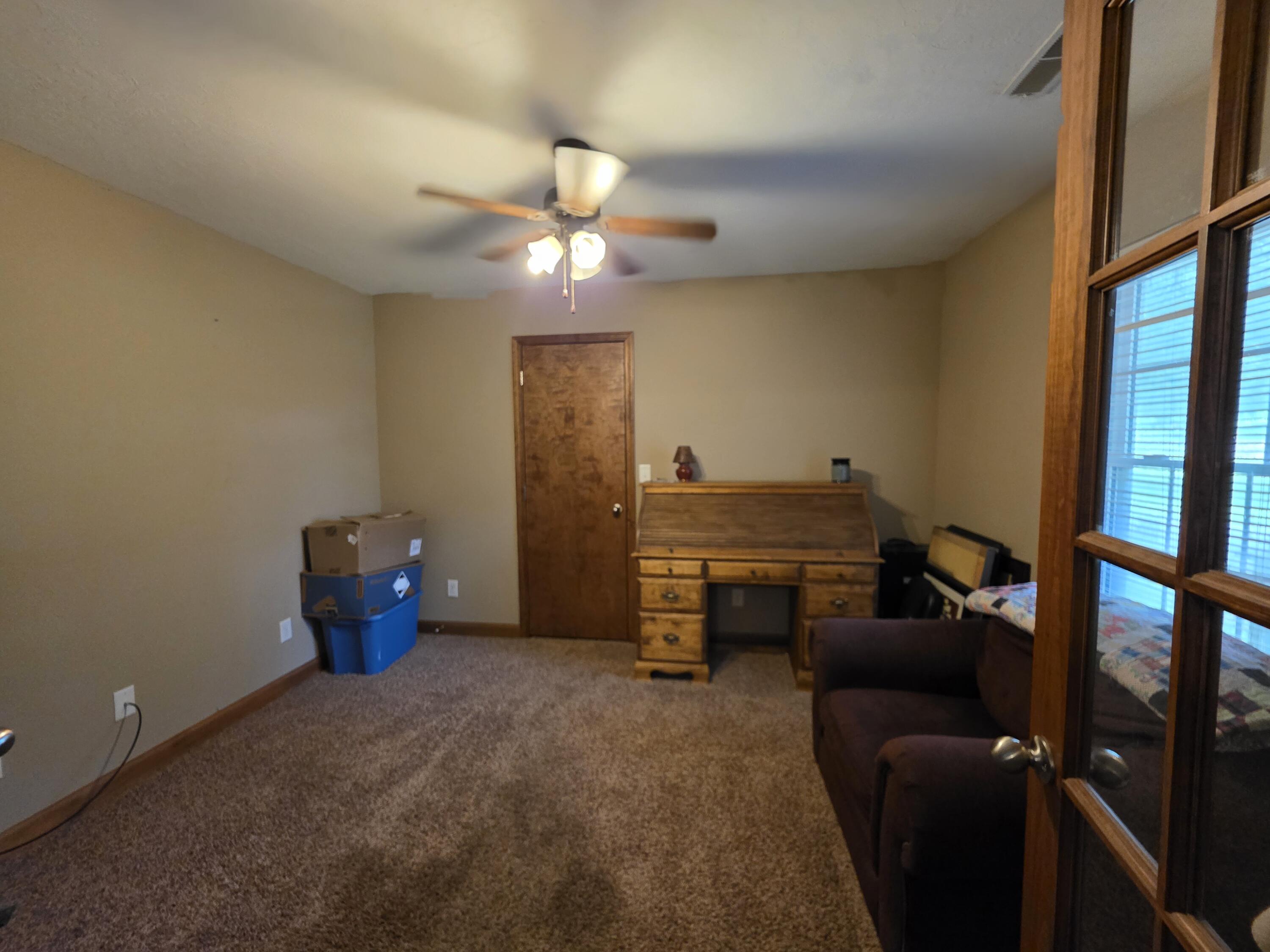120 Pinecreek Lane Property Photo 12