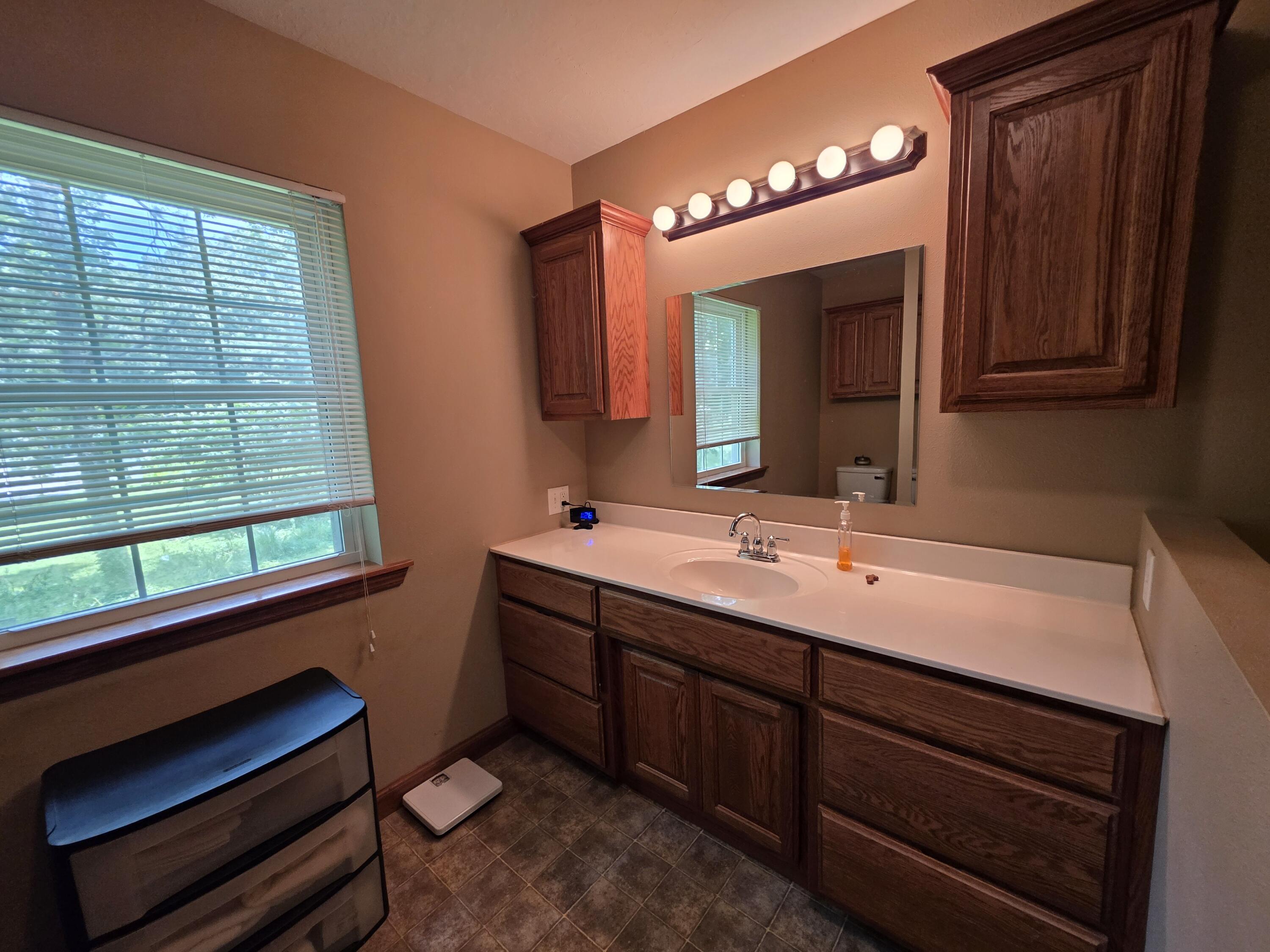 120 Pinecreek Lane Property Photo 18