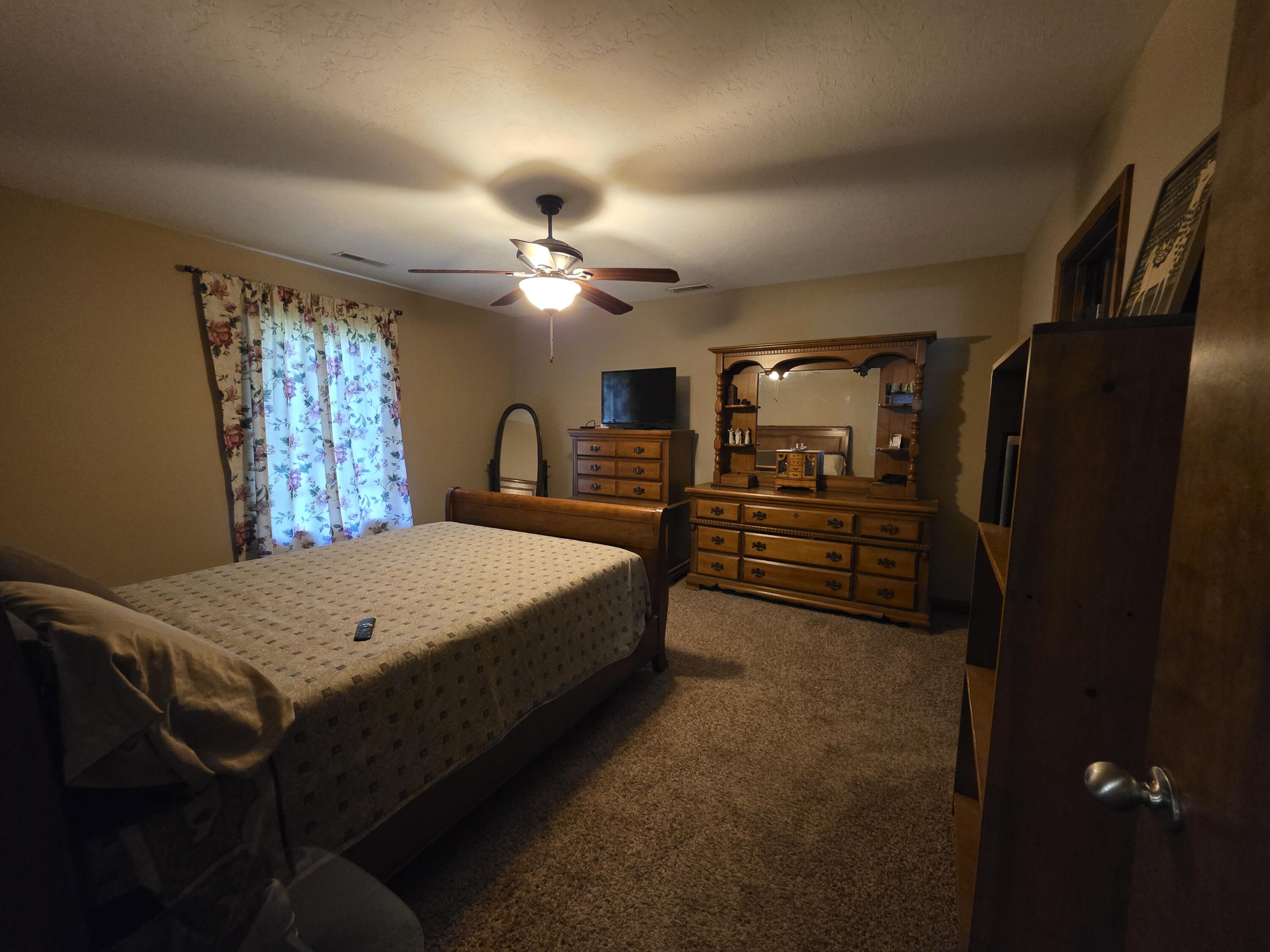 120 Pinecreek Lane Property Photo 22